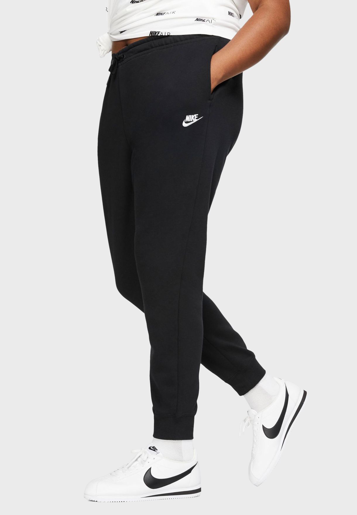 nike women's essential fleece joggers