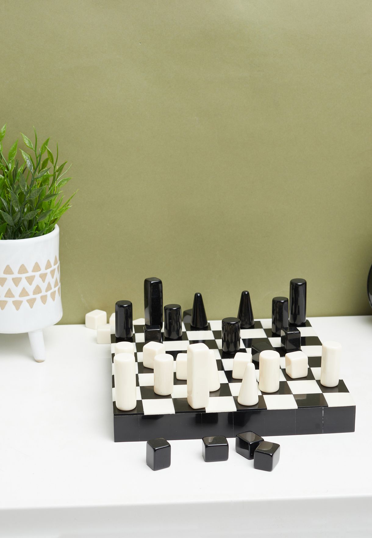 لعبة شطرنج صغيرة قابلة للطي