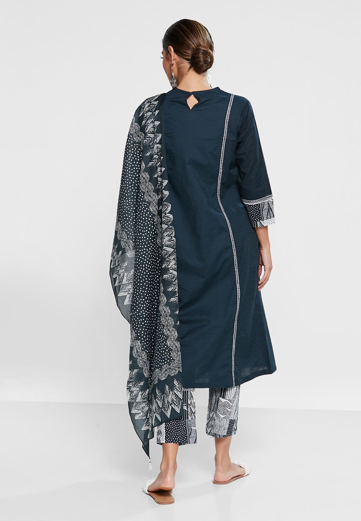 Printed Kurti & Pants Set With Dupatta