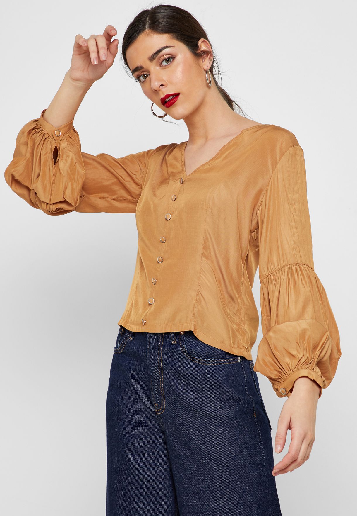 ruched sleeve tee