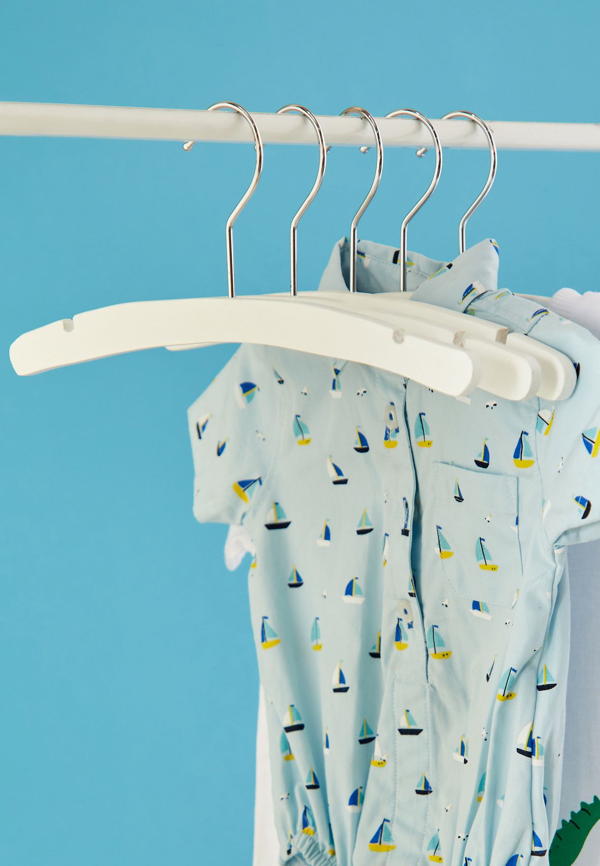 Hoofdkwartier ontslaan onaangenaam Buy Hema white Set Of 5 Baby Clothes Hangers for Kids in MENA, Worldwide