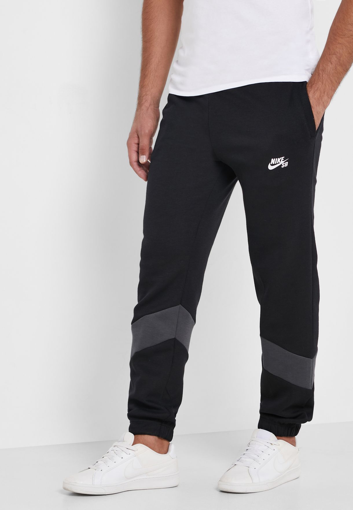 Buy Nike black Dri-FIT Icon Sweatpants for Men in Dubai, Abu Dhabi