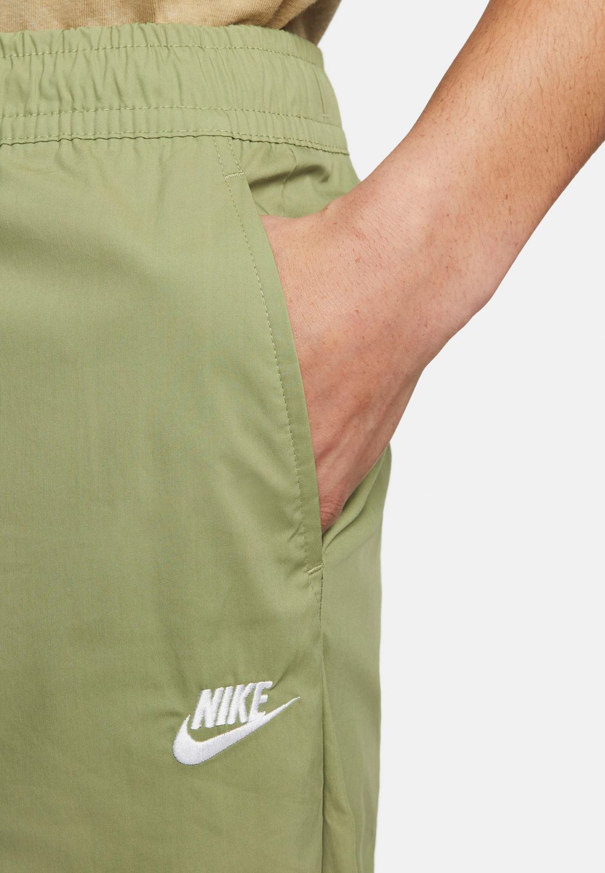 Club Woven Sweatpants