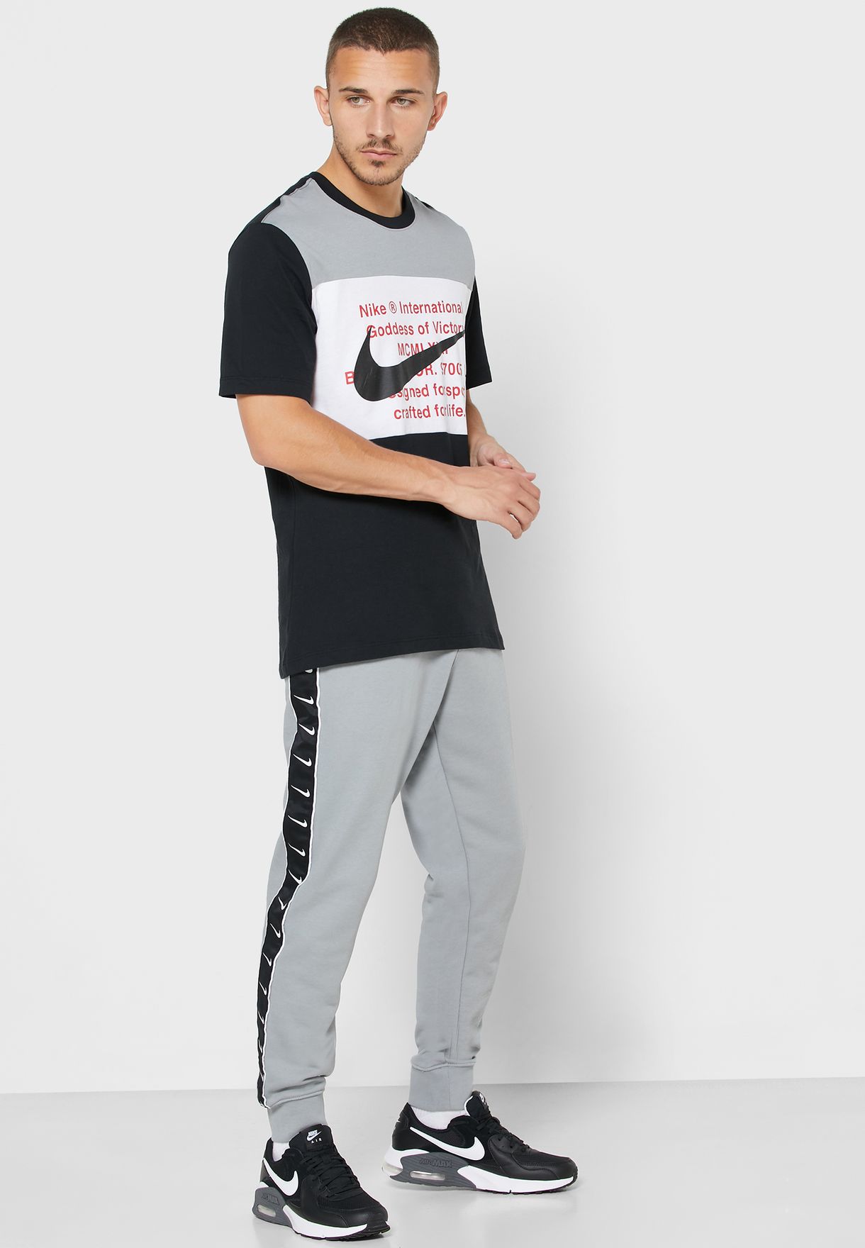 nike nsw swoosh sweatpants