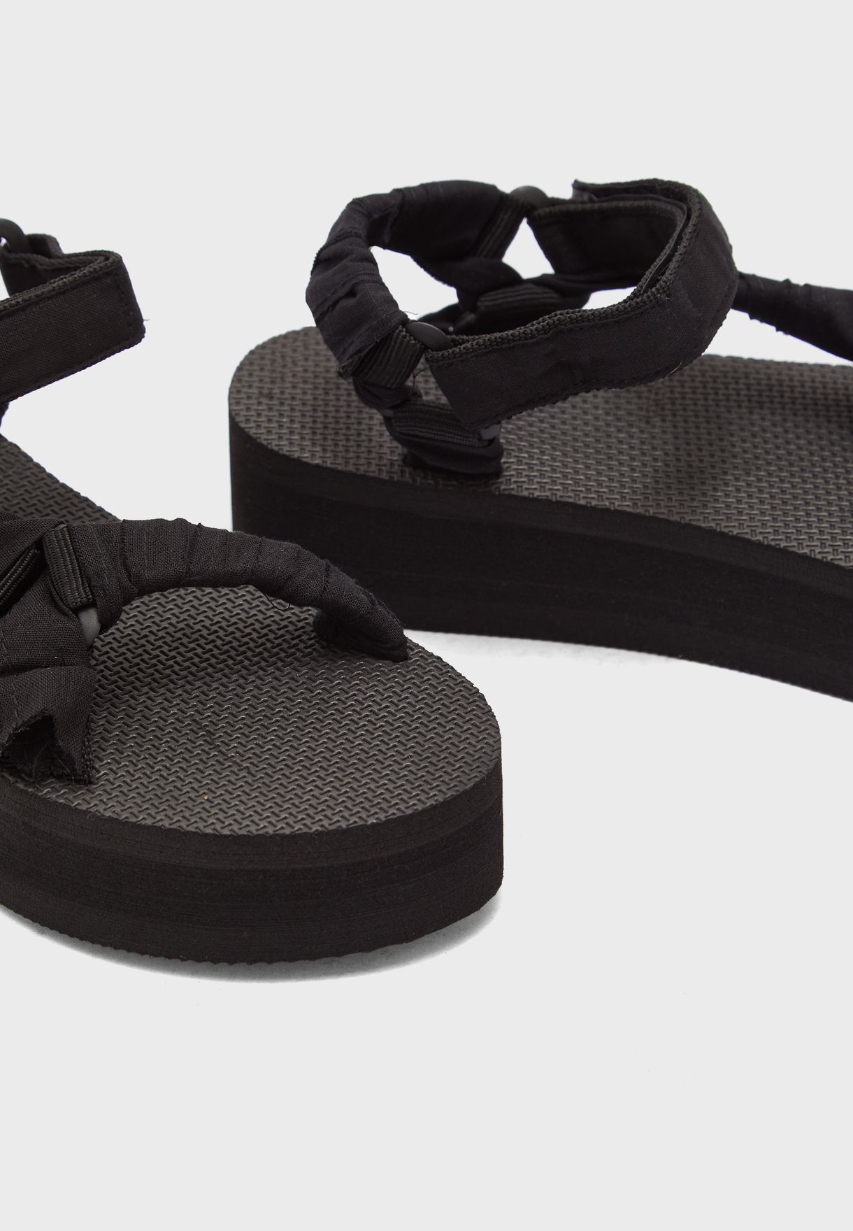 Grosgrain Strap Sporty  Flatform Sandal 