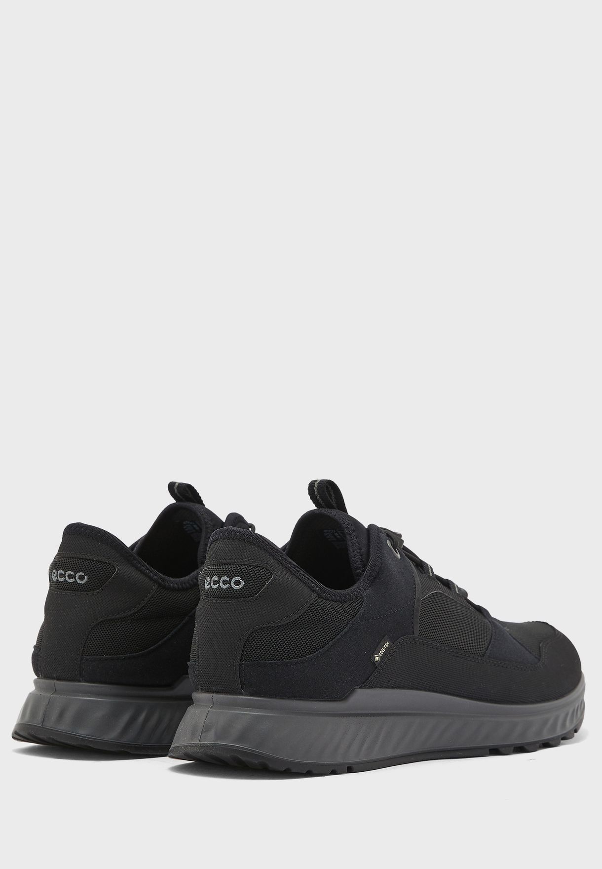 ecco adidas