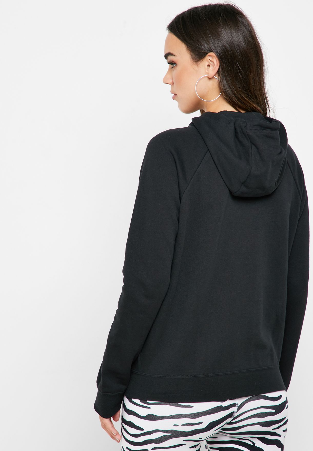 Buy Nike black NSW Essential Fleece Hoodie for Women in MENA, Worldwide