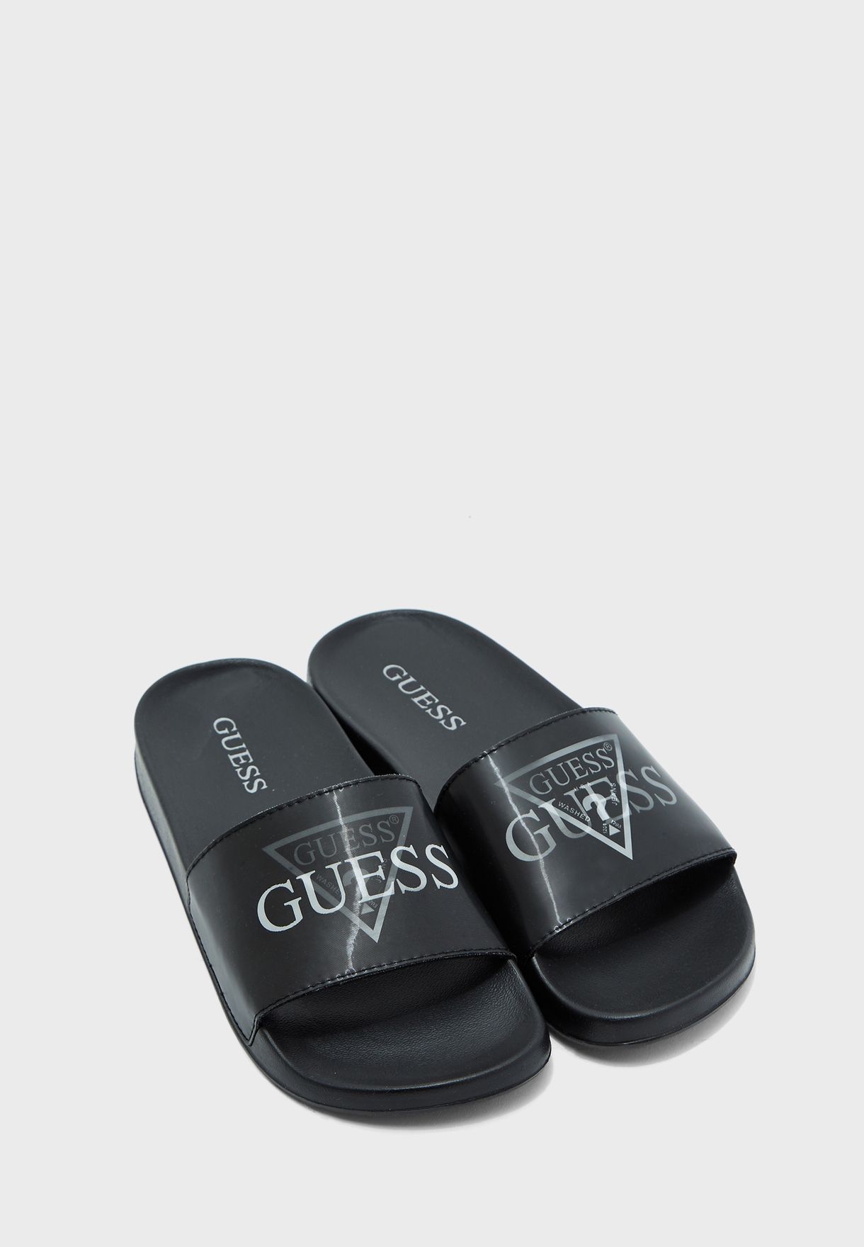 guess black flip flops