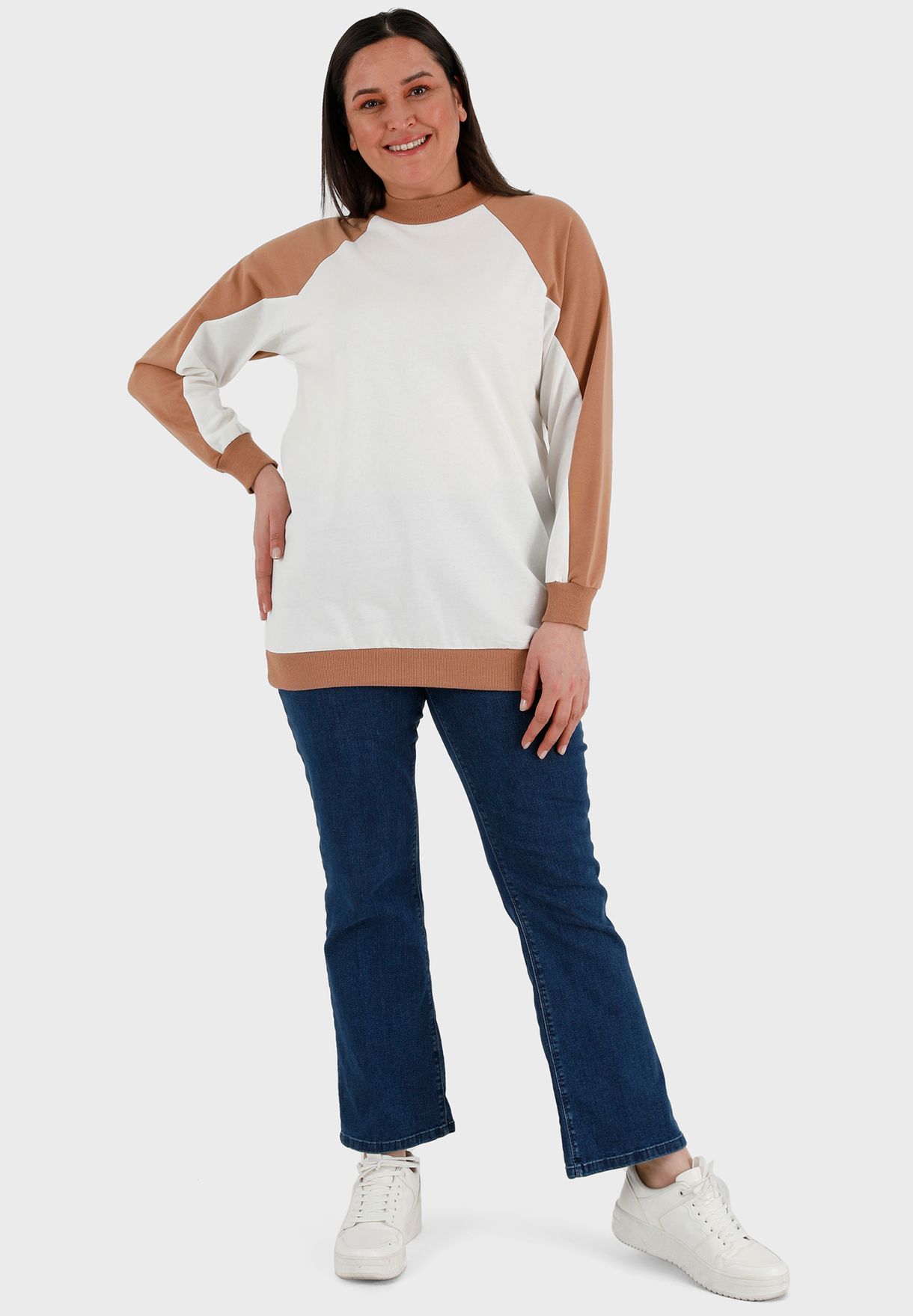 Round Neck Colorblock Sweatshirt