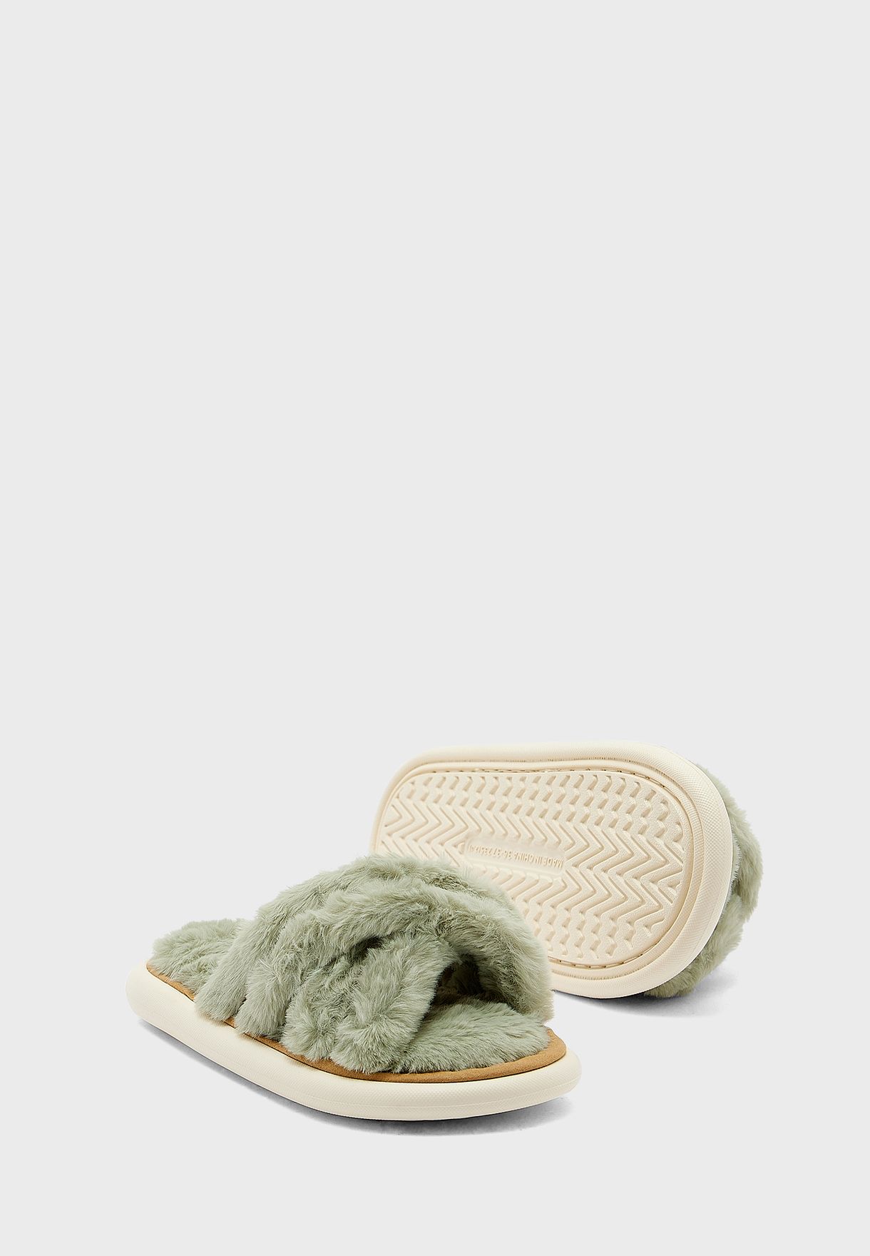 Triple Crossover Fluffy Bedroom Slipper