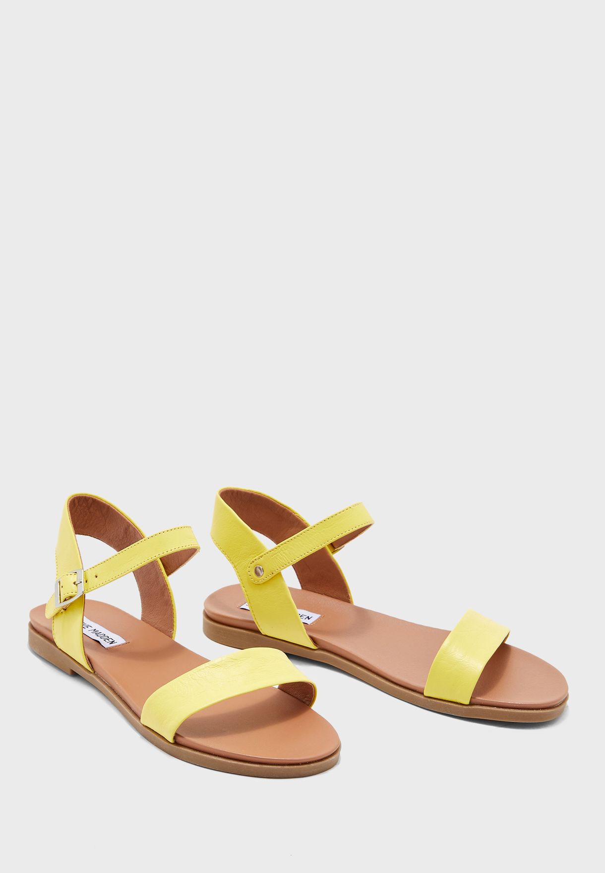 dina flat sandal