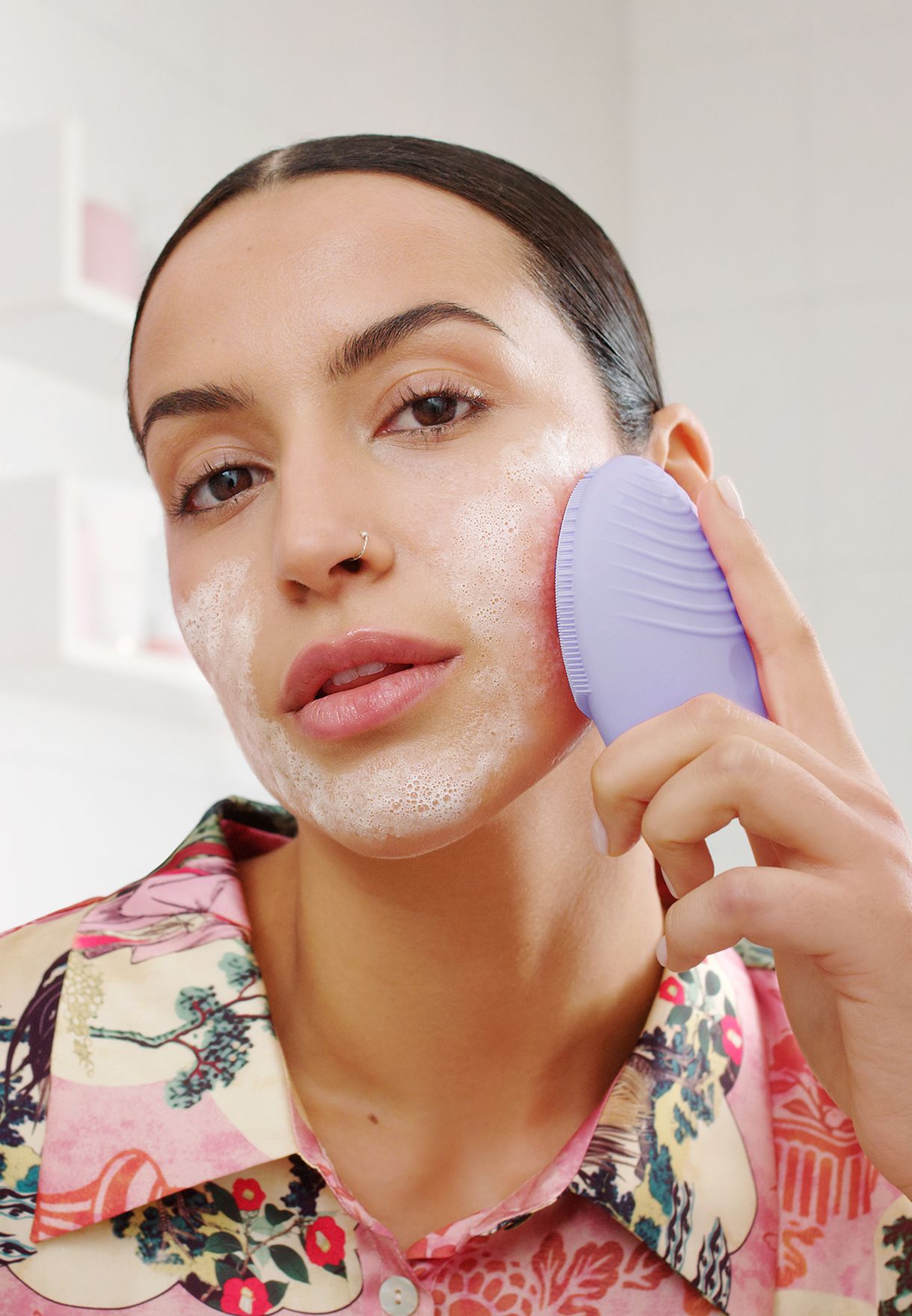 LUNA 3 Facial Cleansing Brush For Sensitive Skin