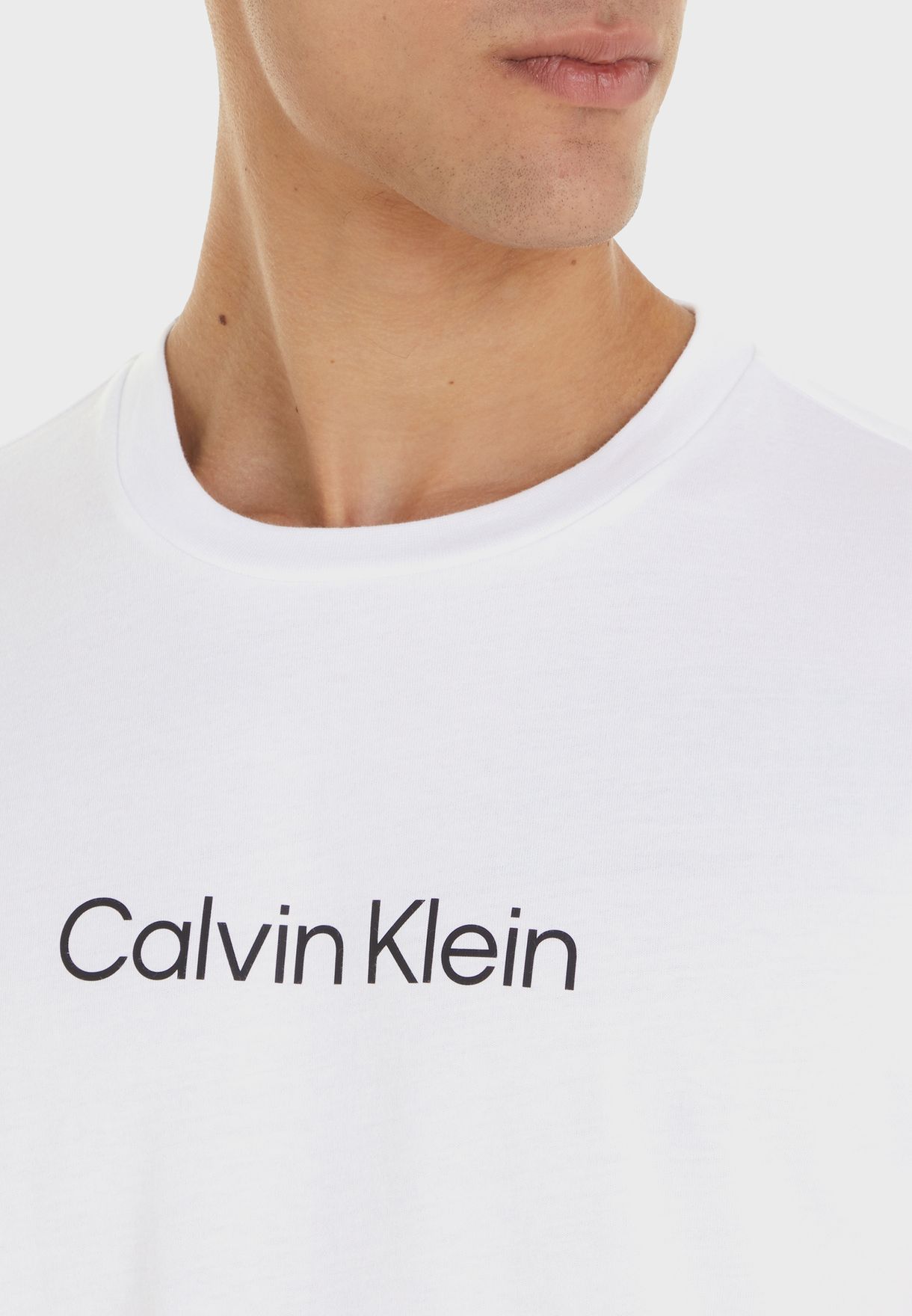 Buy Calvin Klein white Logo Crew Neck T-Shirt for Men in Riyadh, Jeddah