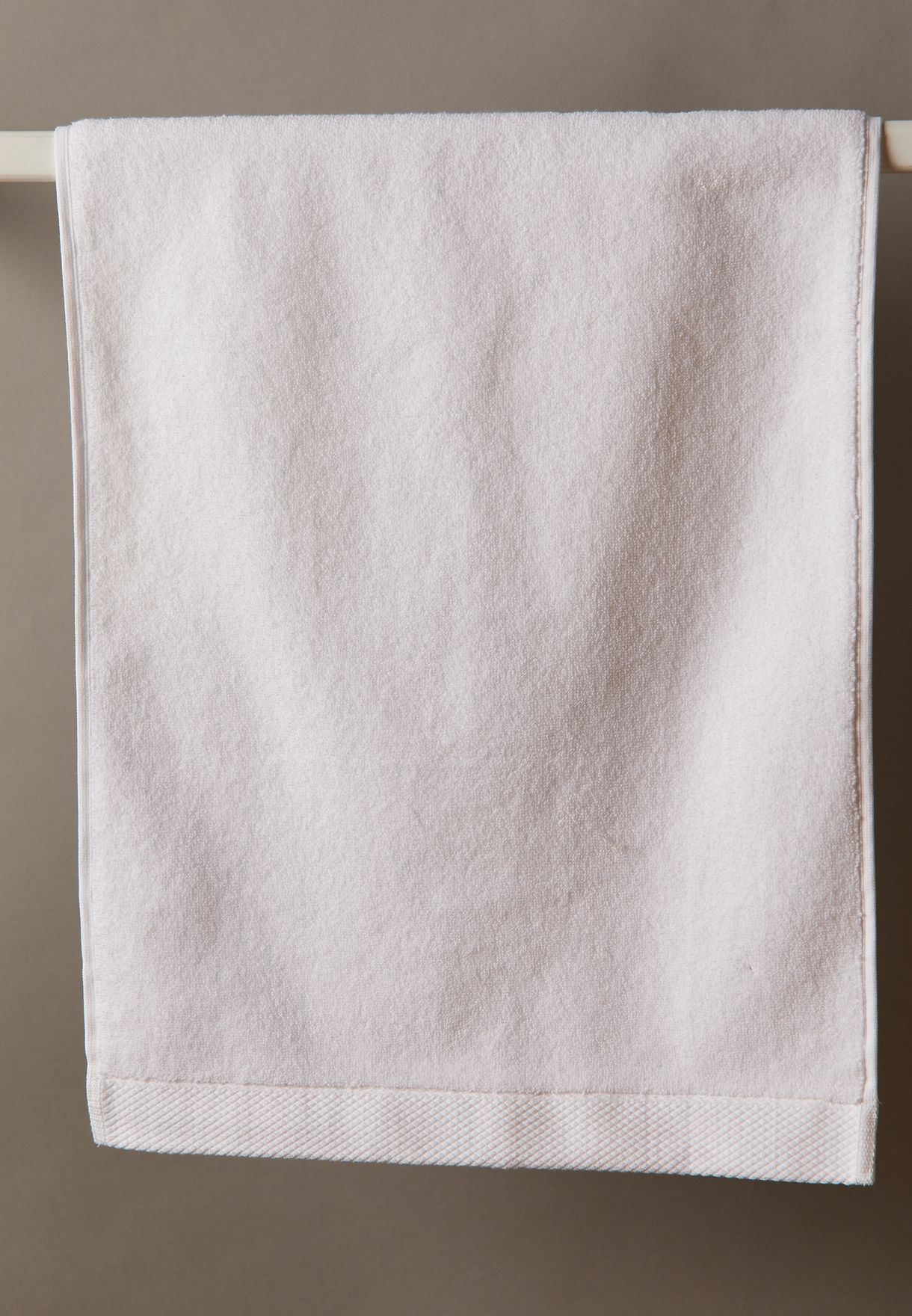 Luxe Guest Towel In White