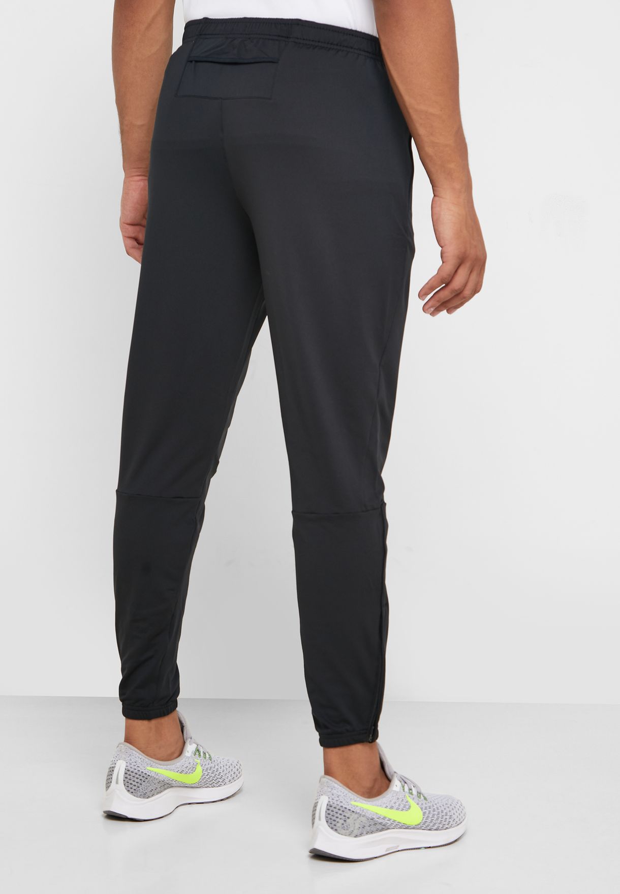 Nike black Phenom Essential Sweatpants 