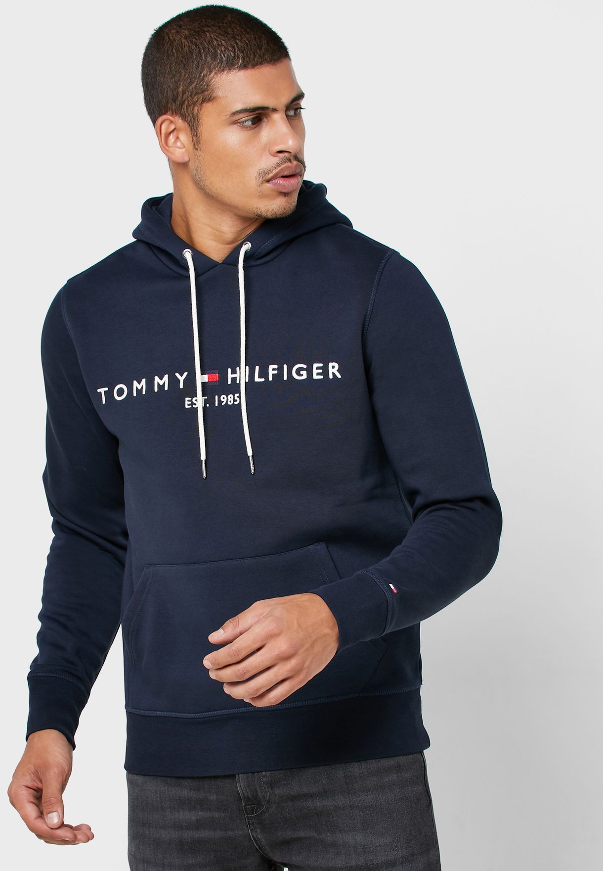 black tommy hilfiger hoodie mens