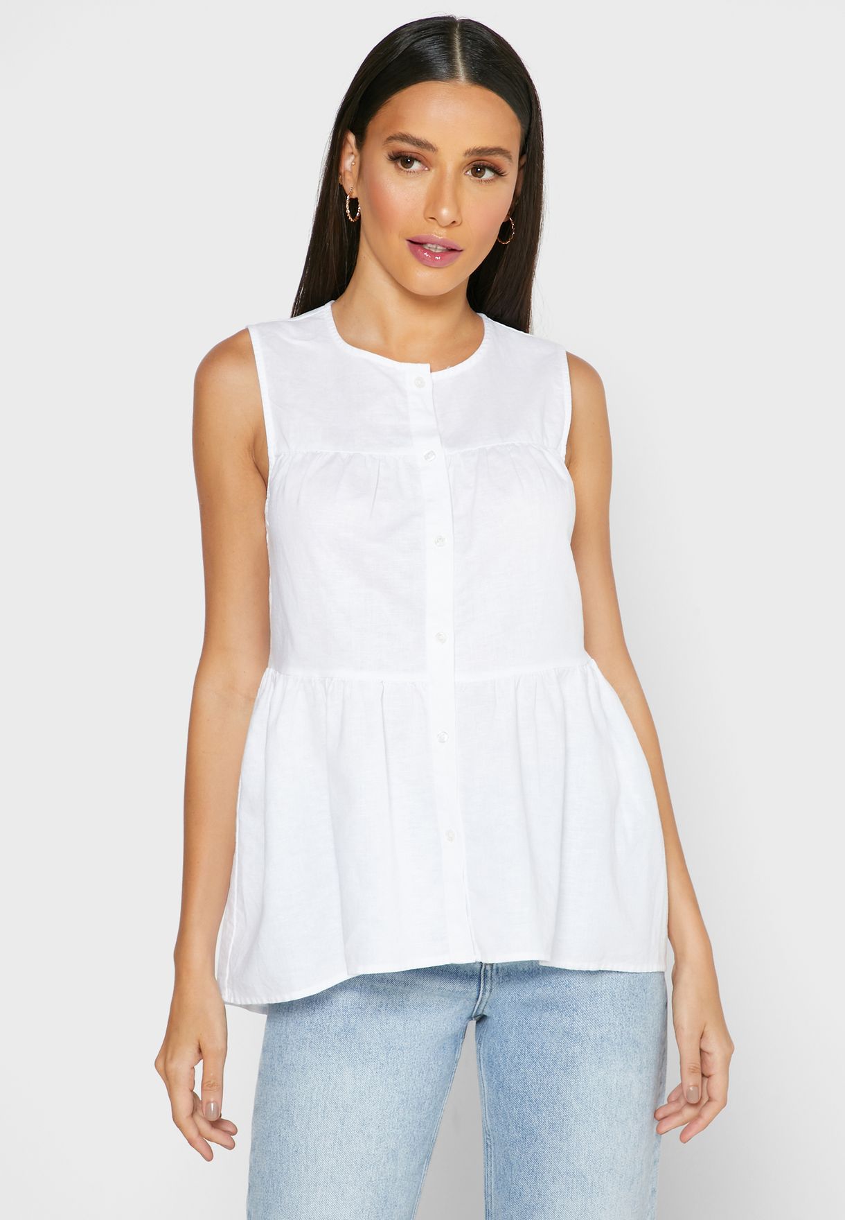 banana republic white sleeveless blouse