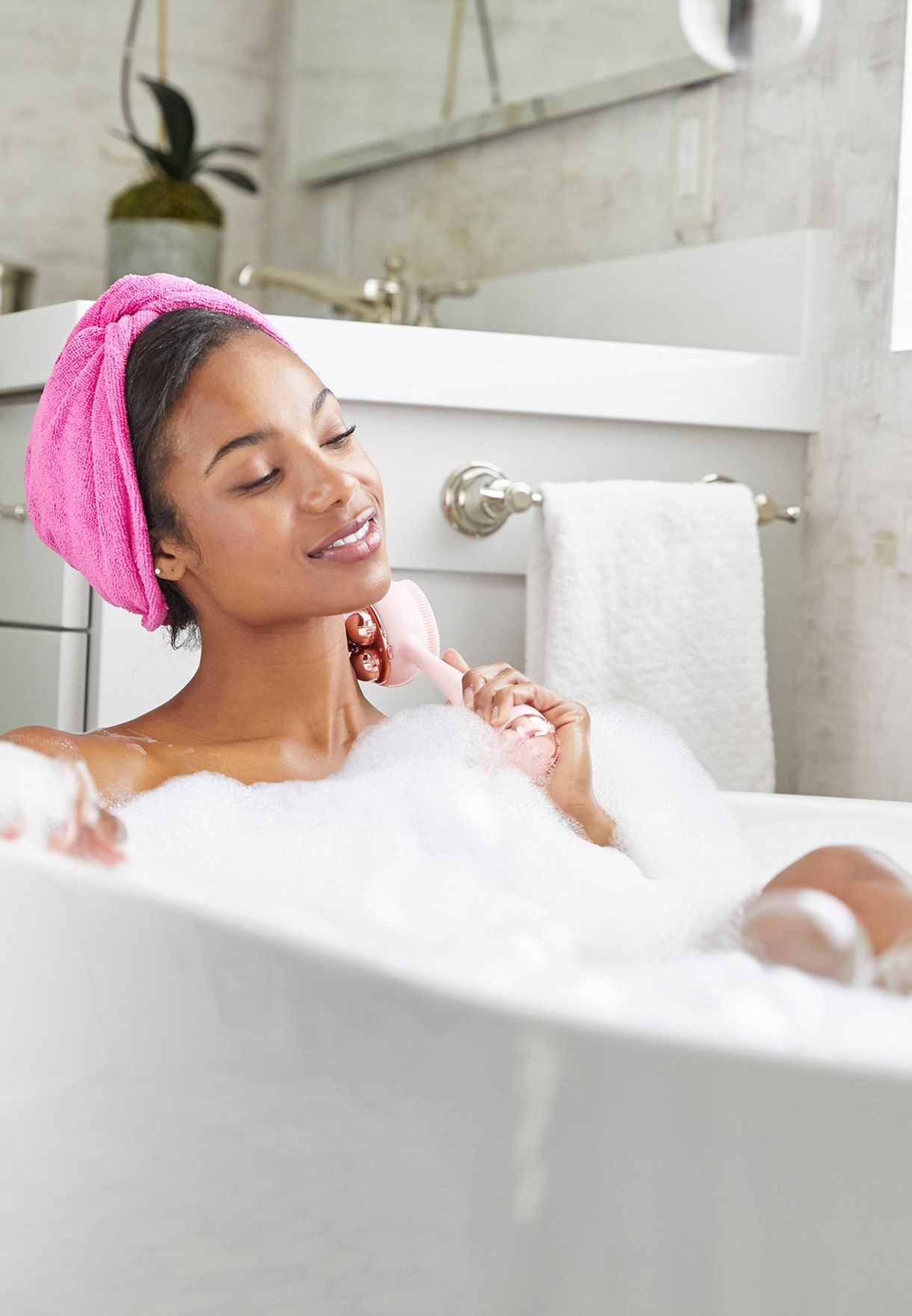 Relax: Body Massager - Blush