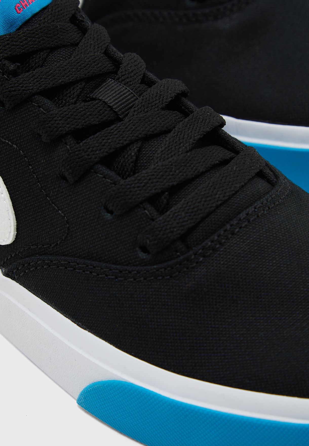 Buy Nike black Sb Charge Cnvs for Men in MENA, Worldwide