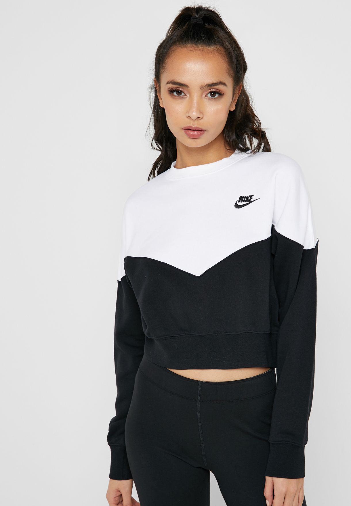 Buy Nike monochrome Heritage Fleece Sweatshirt for Kids in Dubai, Abu Dhabi