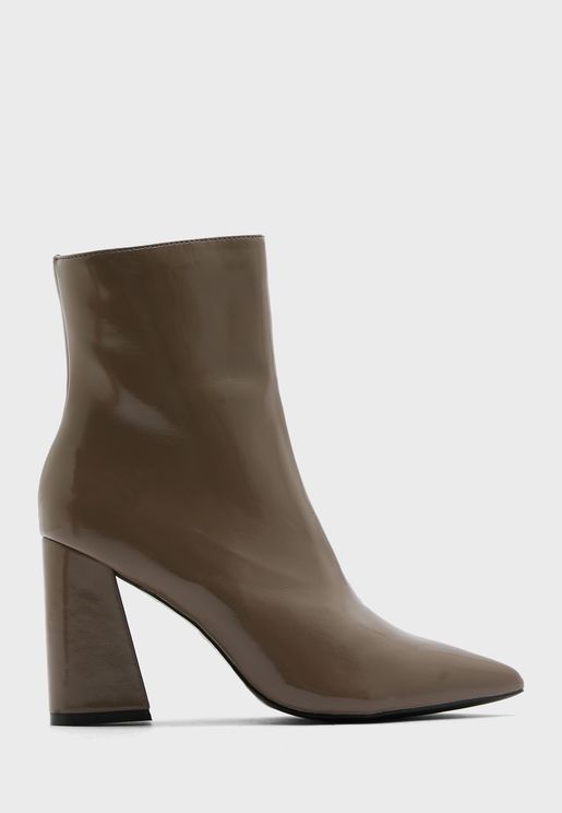 Round Point Flared Heel  Ankle Boot 