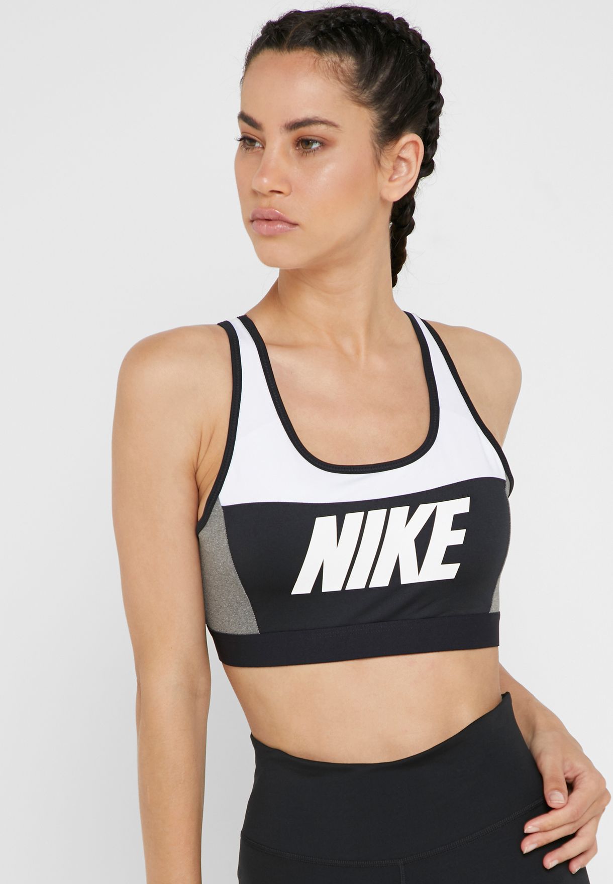 Buy Nike monochrome Sport Distort Classic Bra for Women in MENA, Worldwide  | AQ0142-100
