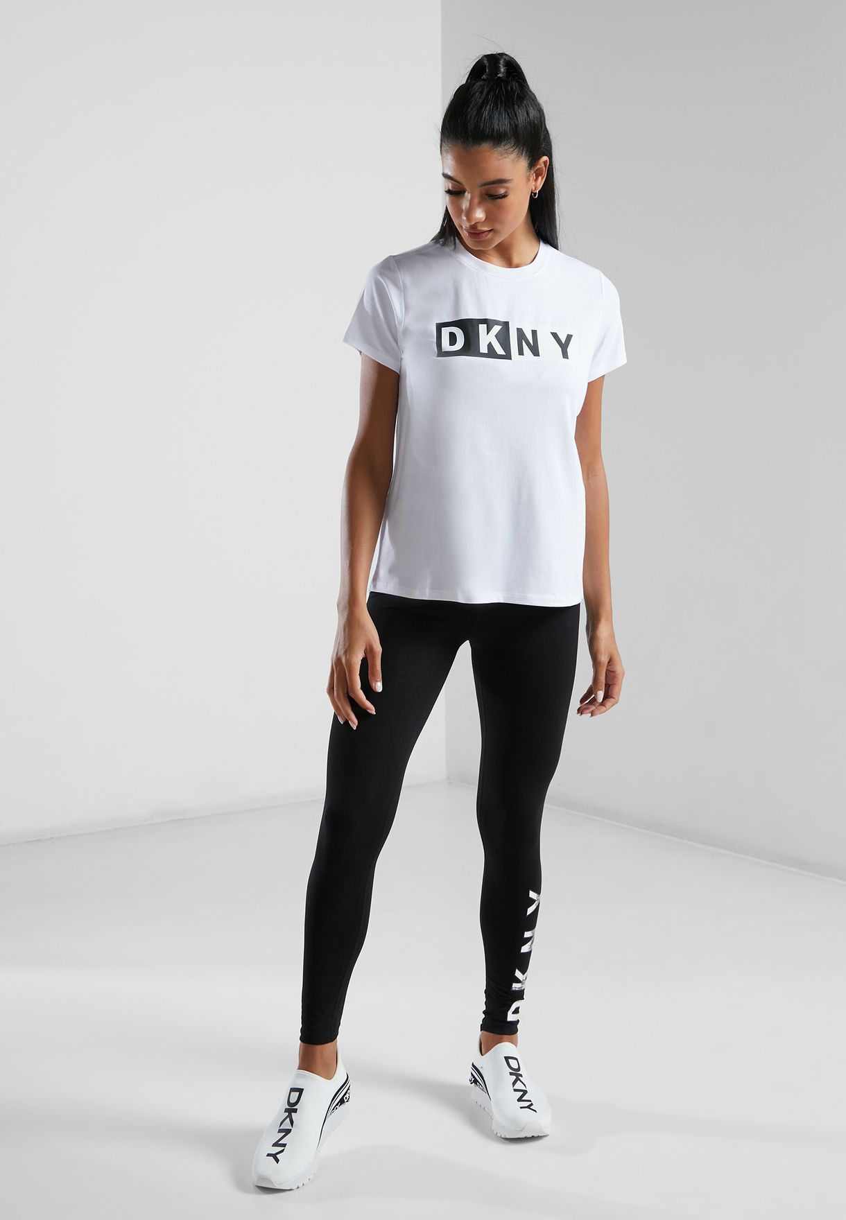 dkny ladies sportswear