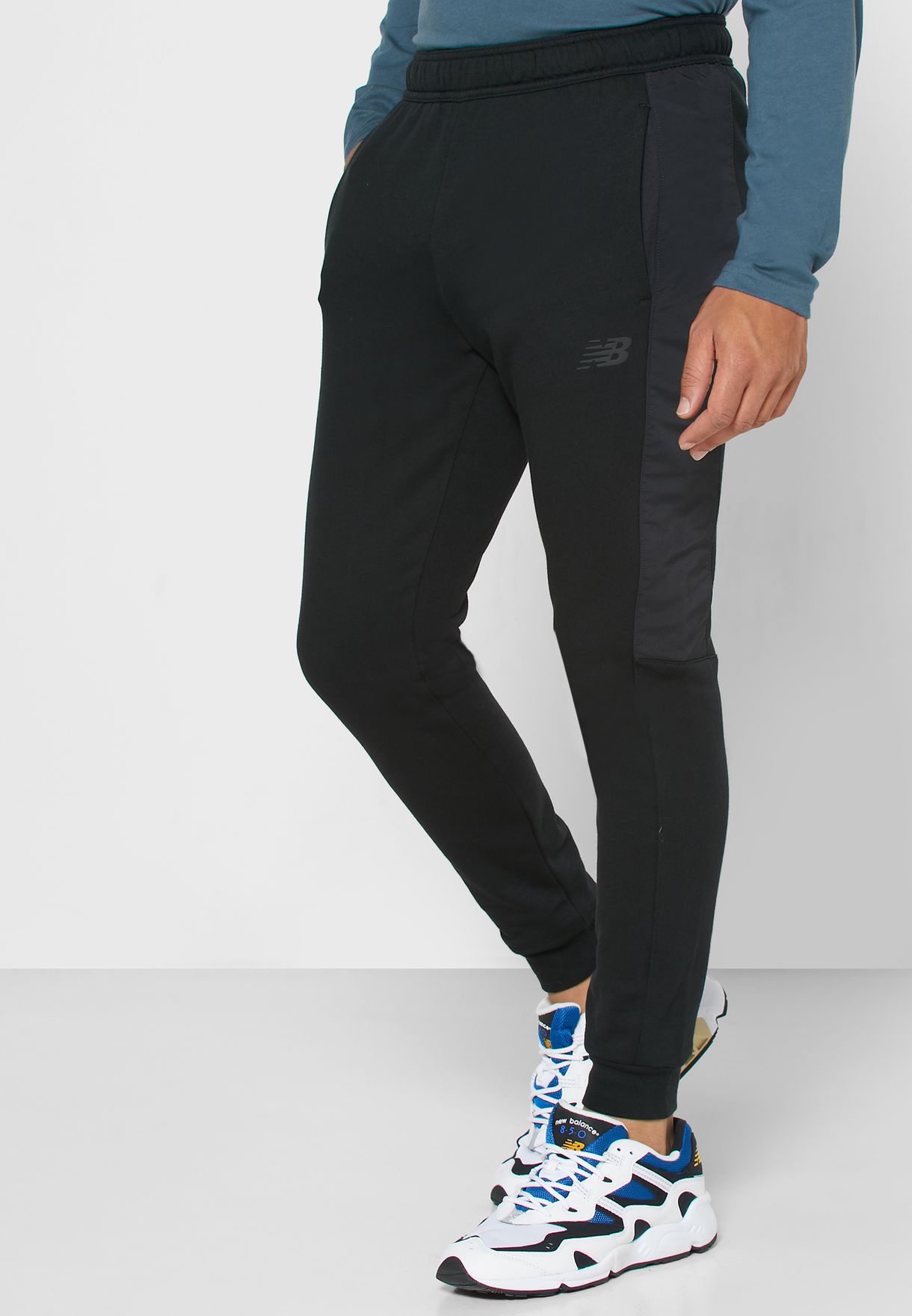 Buy New Balance black Classic Woven Sweatpants for Men in MENA, Worldwide