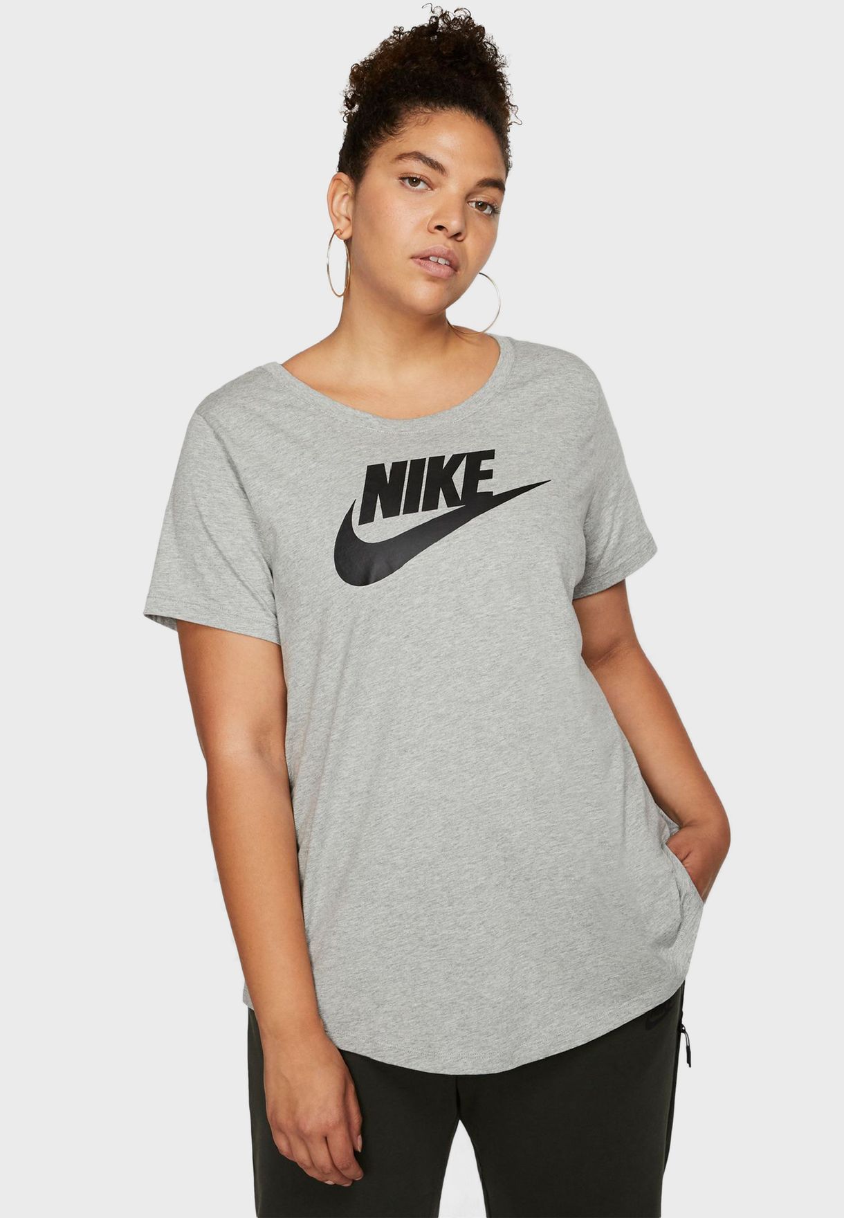 nike essential futura t shirt