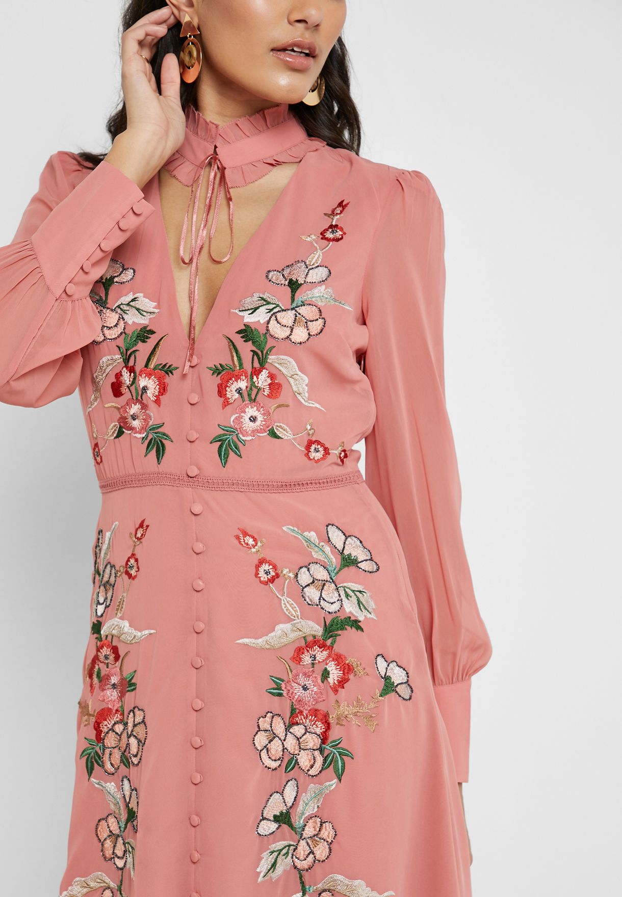 hope & ivy embroidered midaxi dress in pink