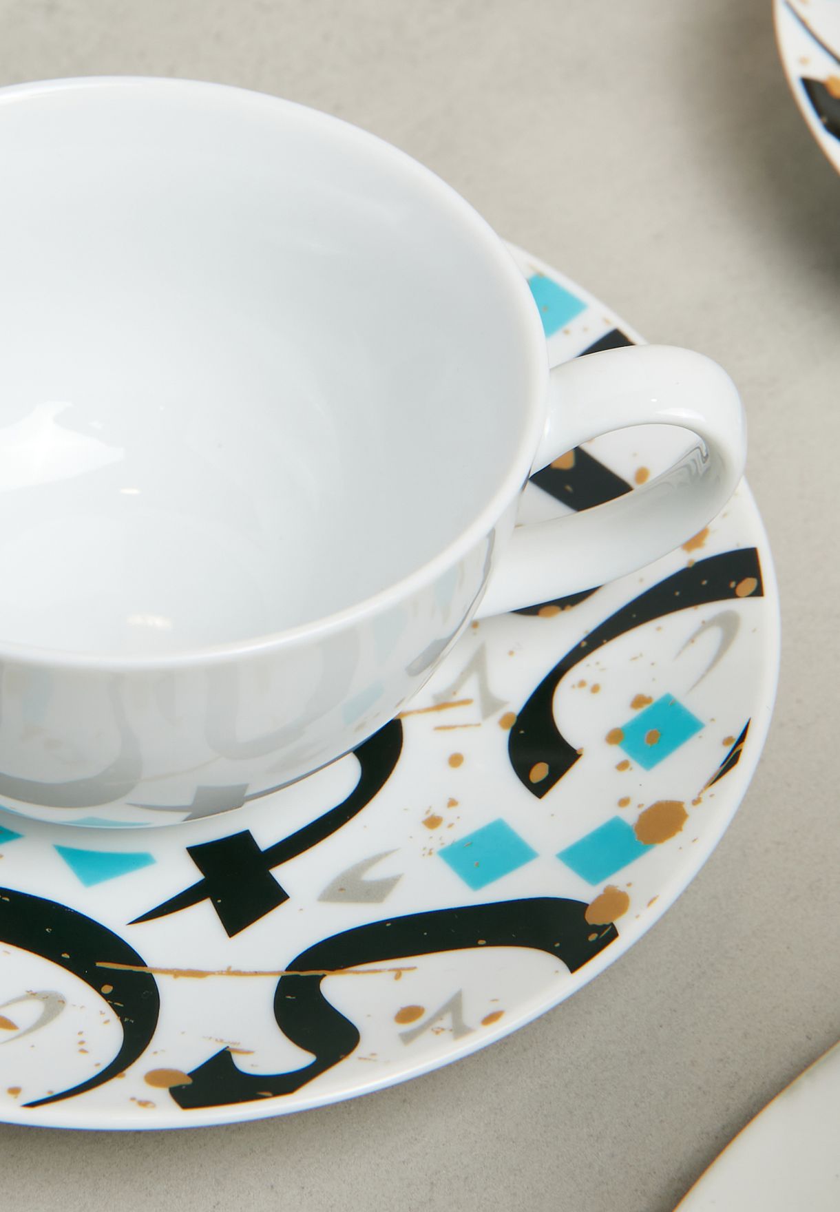 Set Of 6 Tarateesh Porcelain Teacups & Saucers