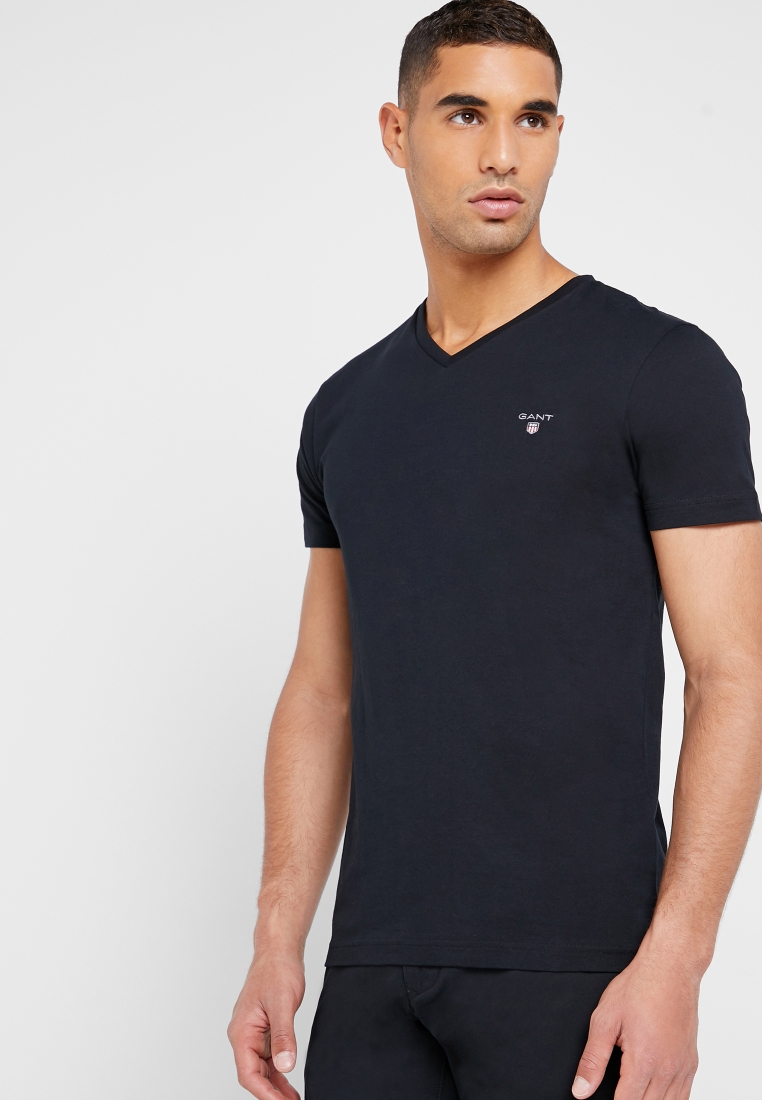 Svare indlogering kultur Buy Gant black Essential V-Neck T-Shirt for Men in MENA, Worldwide