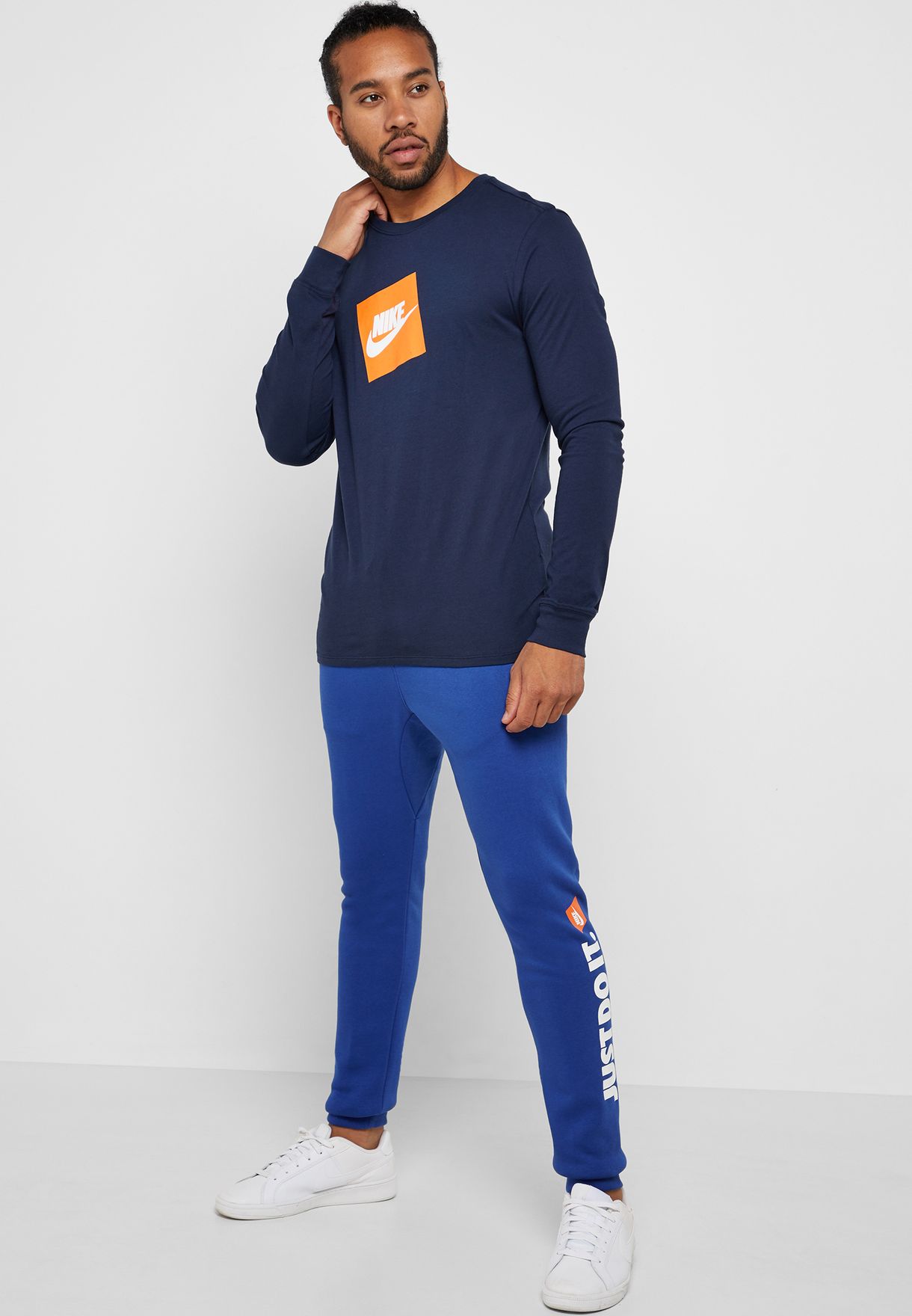 Buy Nike blue NSW Just Do It Fleece Sweatpants for Men in MENA, Worldwide