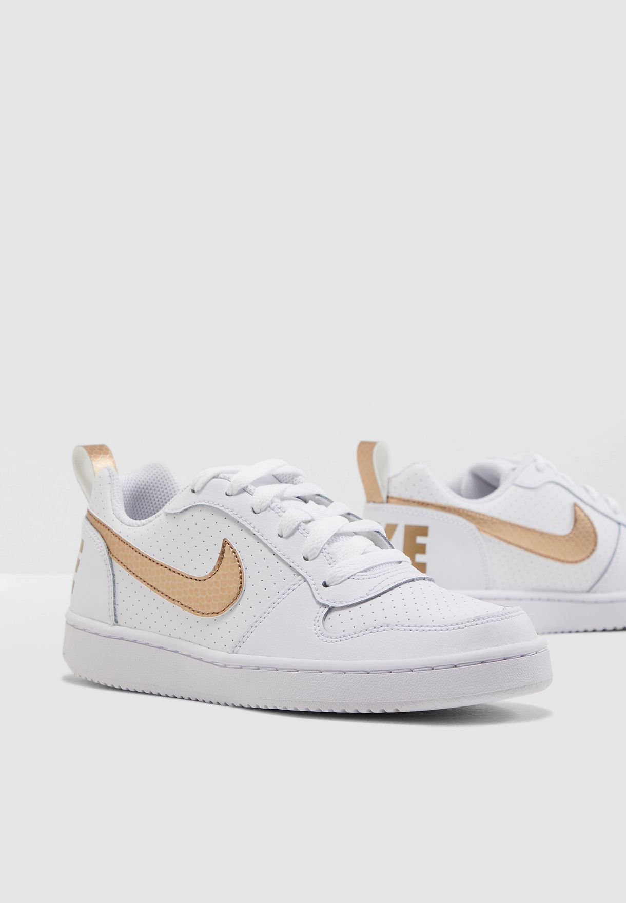 Buy Nike white Youth Court Borough Low EP for Kids in MENA, Worldwide |  BV0745-100