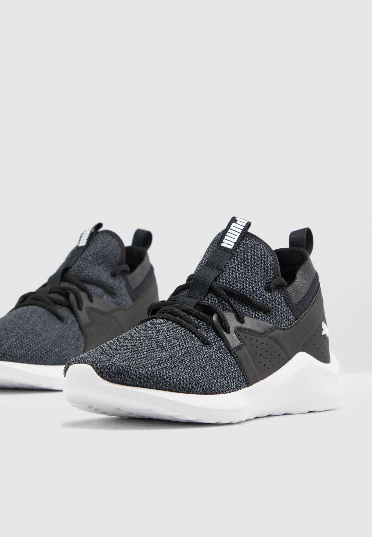 puma emergence trainers
