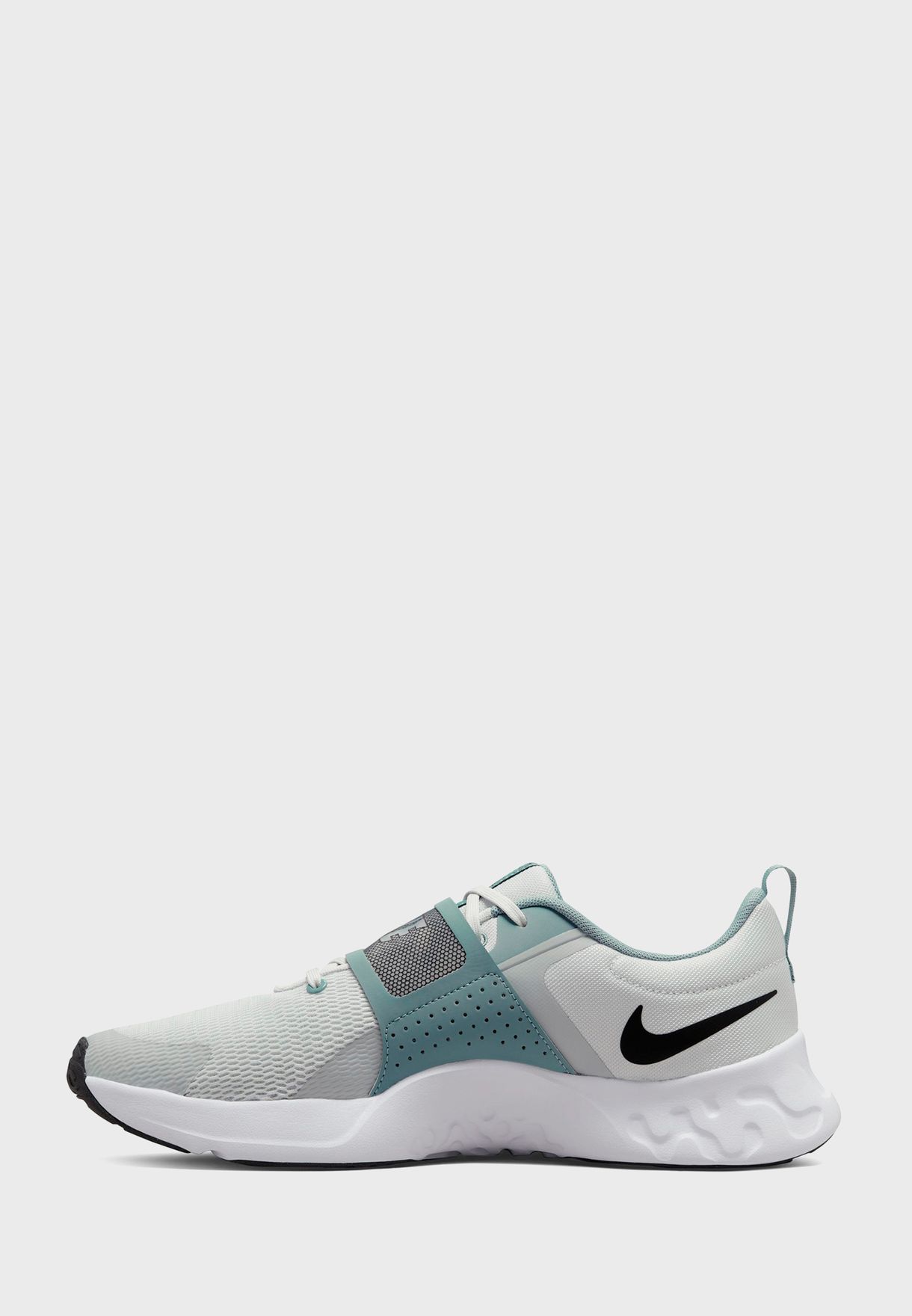 Buy Nike white Renew Retaliation 4 for Men in MENA, Worldwide