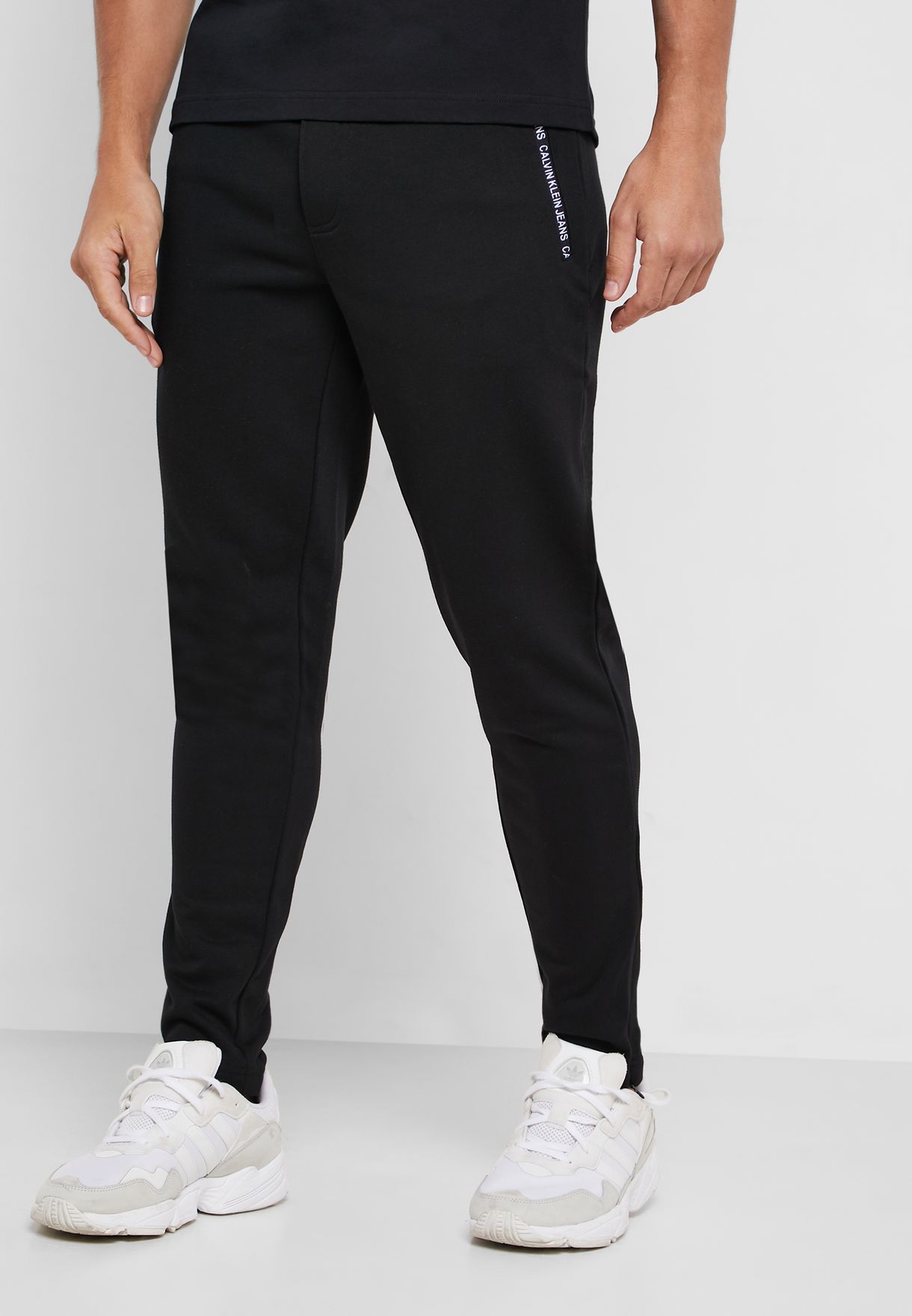 Buy Calvin Klein Jeans black Institutional Logo Pocket Sweatpants for Men  in MENA, Worldwide