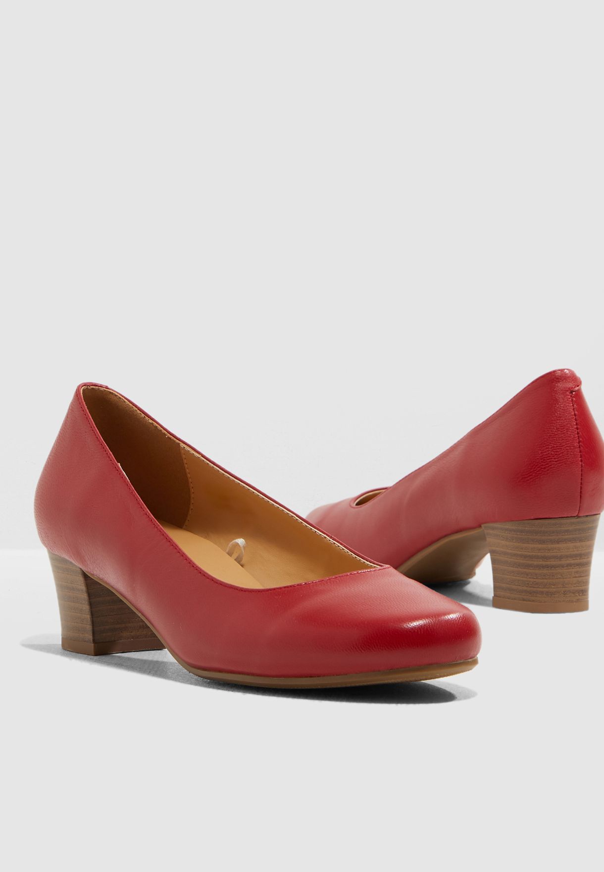 red pump heels