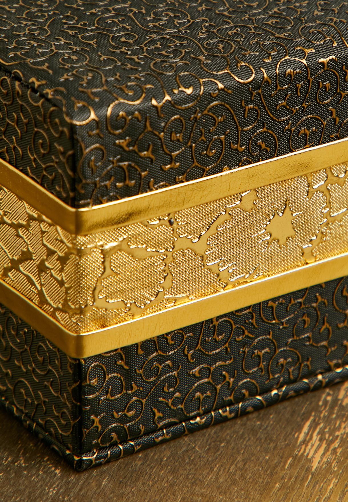 Black & Gold Printed Tissue Box