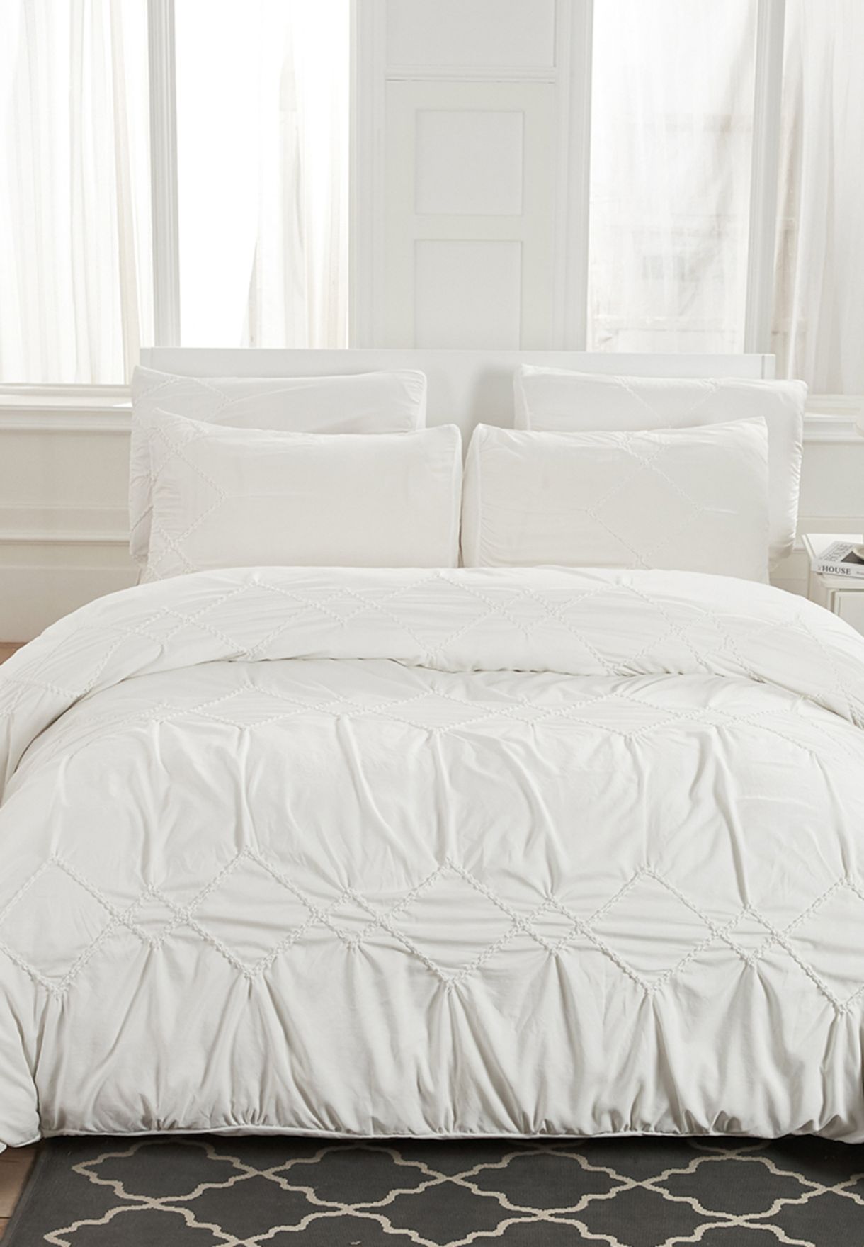 White Patterned King Bedding Set 220X240Cm
