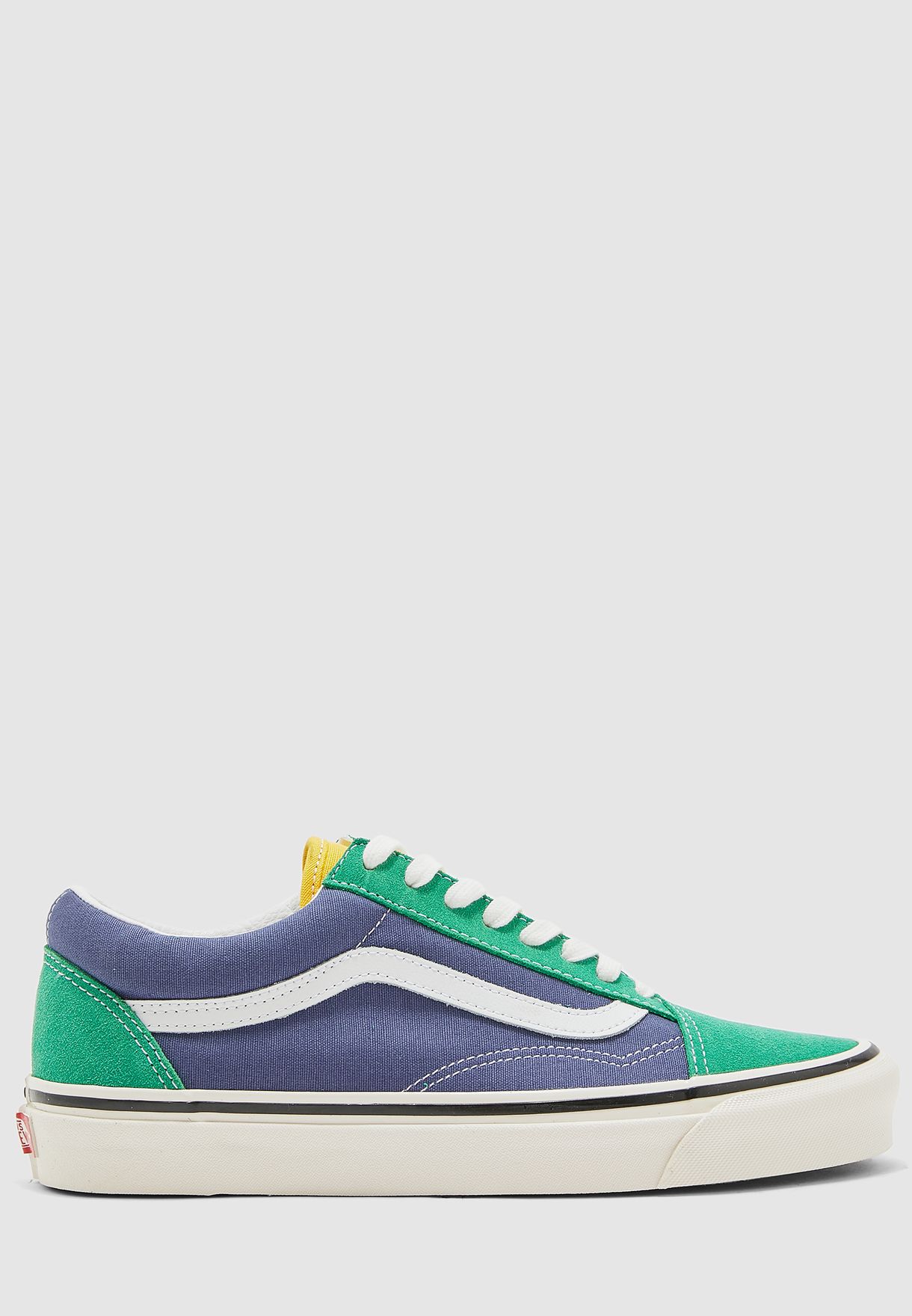 namshi basketball shoes