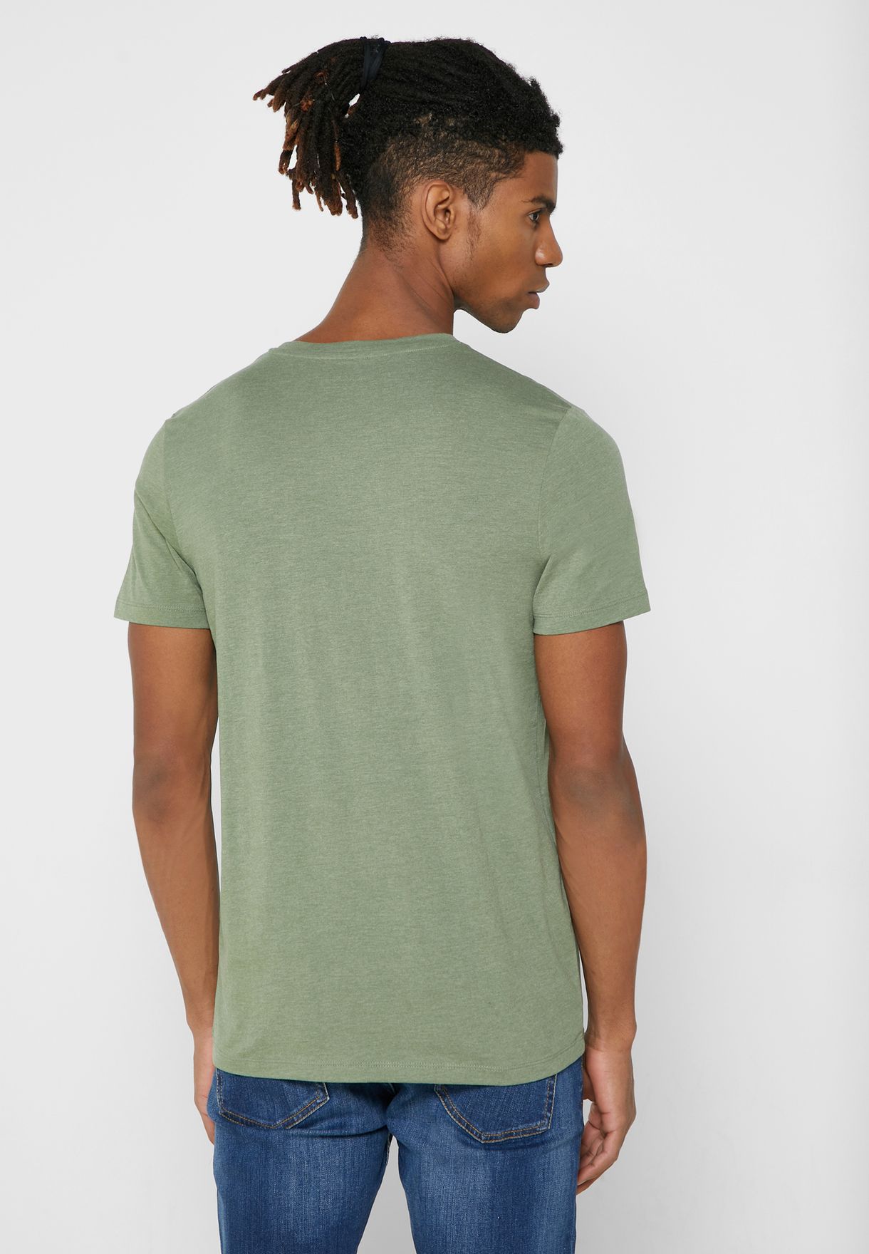 green crew neck t shirt