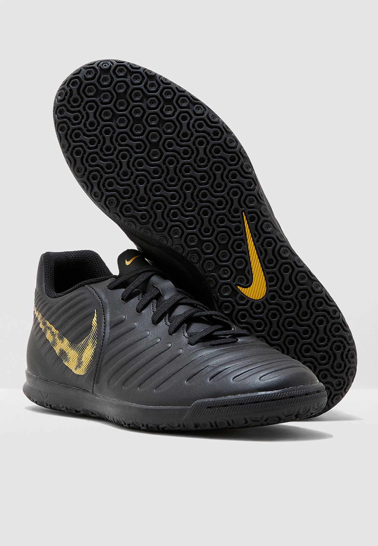 Buy Nike black Legend 7 Club IC for Men in MENA, Worldwide