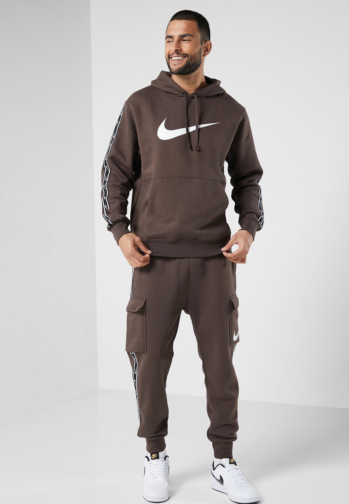 repeat swoosh fleece cargo jogger