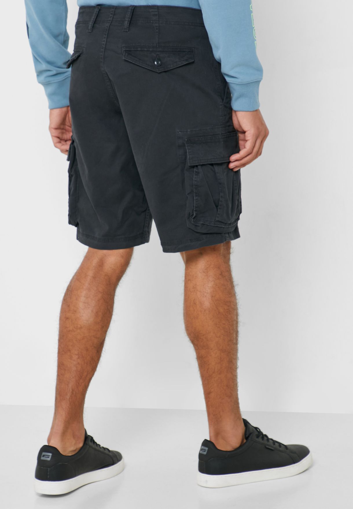 Buy Gap black 11" Cargo Shorts for Men in Riyadh, Jeddah