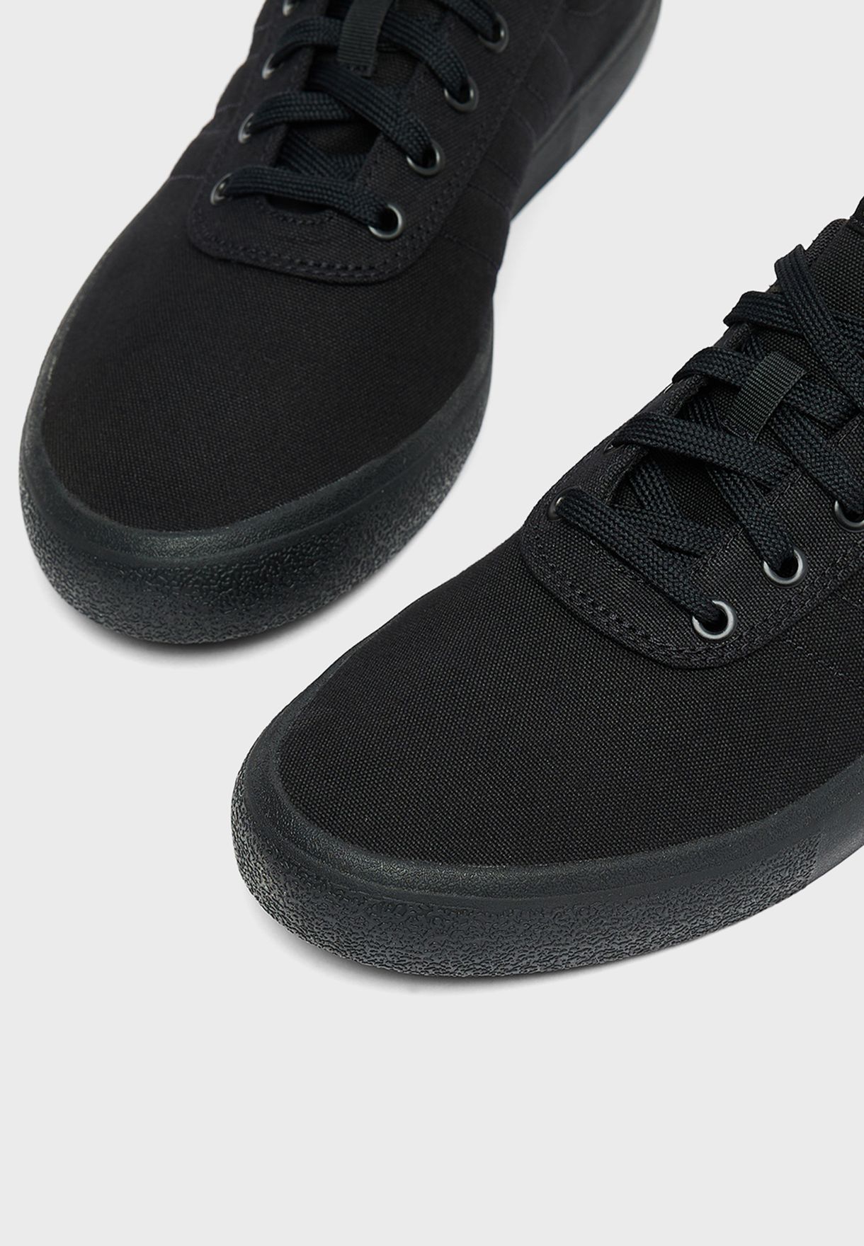 Buy adidas black Vulcanized Skateboarding Shoes for Men in Riyadh, Jeddah
