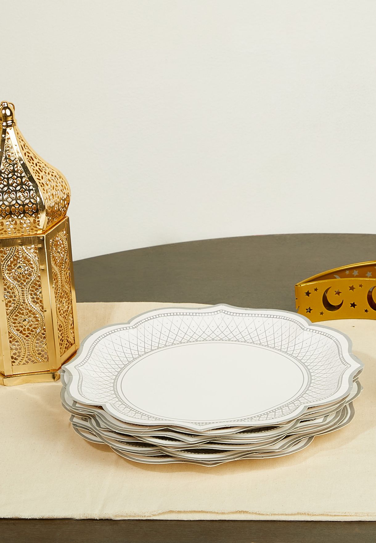 Set Of 8 Disposable Plate