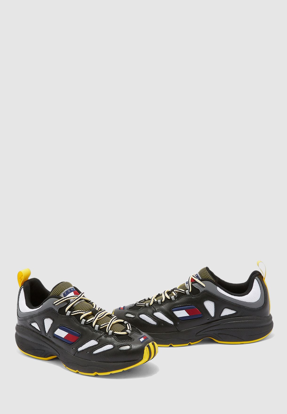 tommy hilfiger classic sneakers