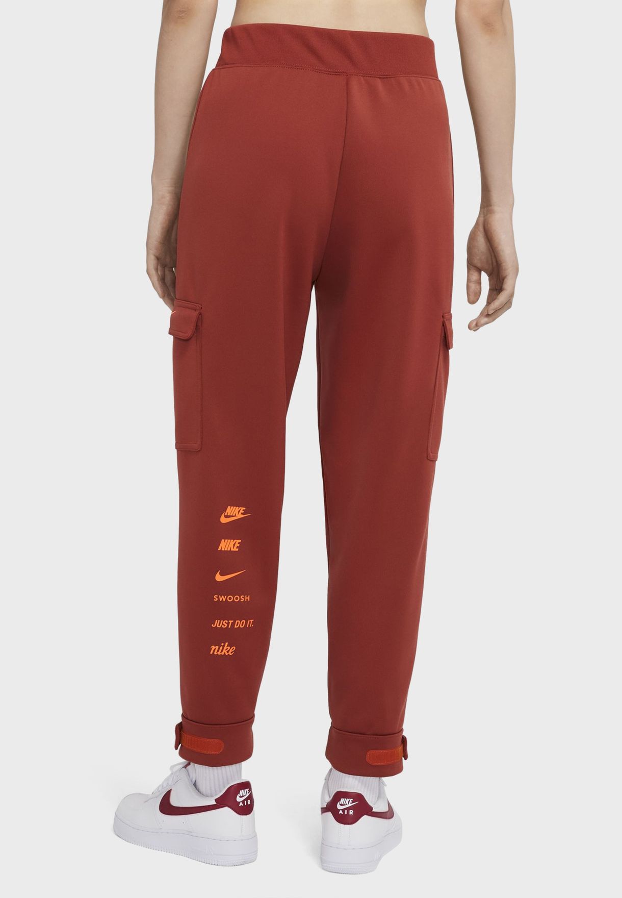 nike nsw swoosh sweatpants