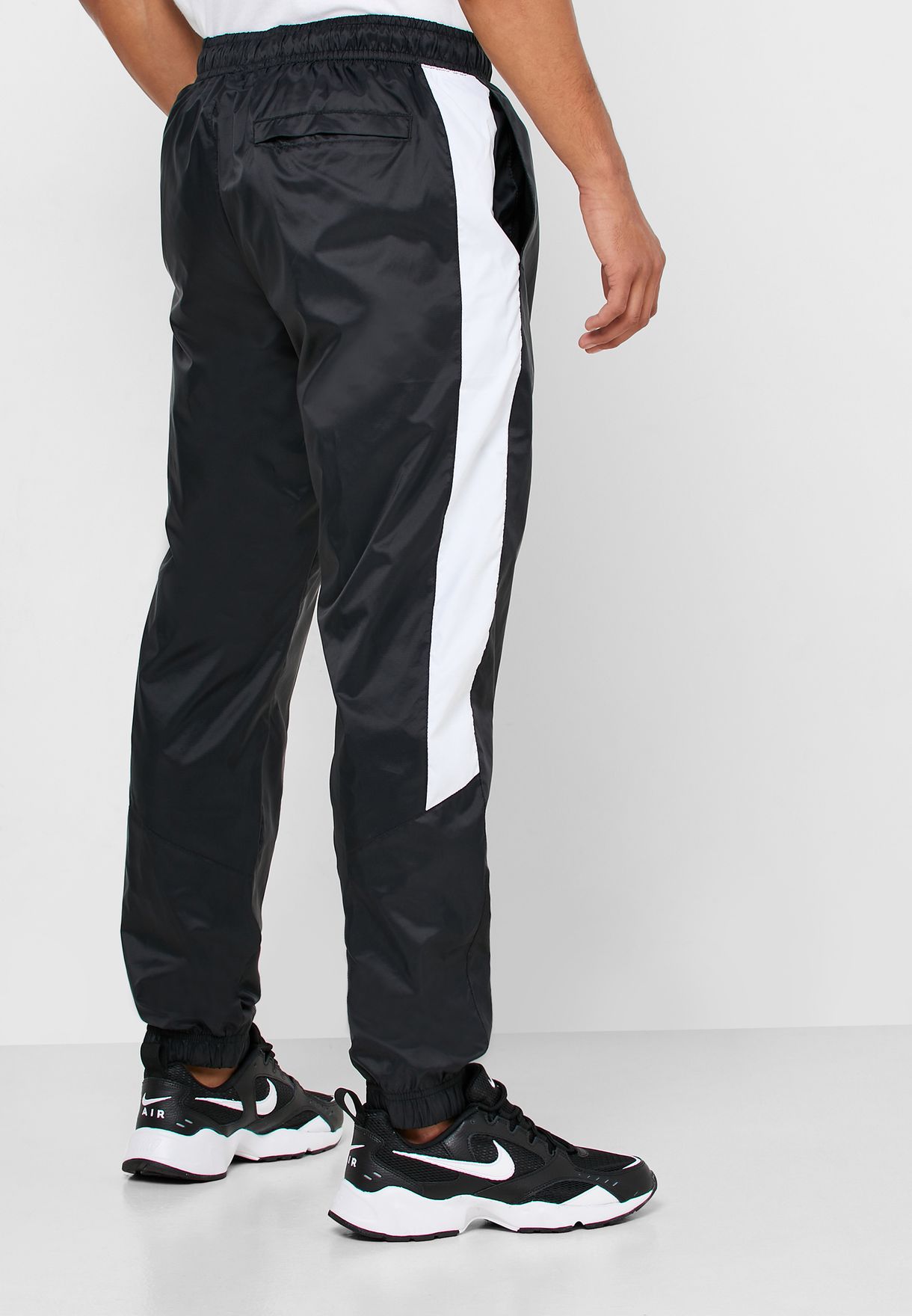 Buy Nike black NSW Core Cuffed Track Pants for Men in MENA, Worldwide